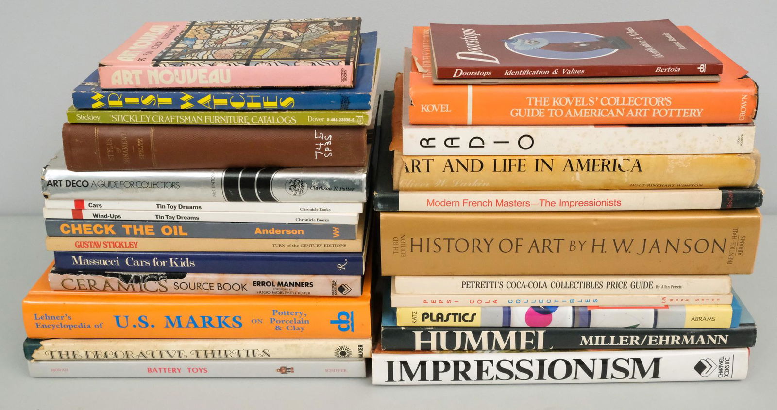 Lot of Decorator's Guides & Art Books (1 of 5)