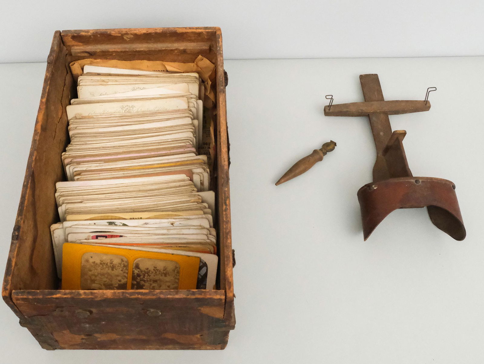 Stereo Card Viewer & Box of Stereo Cards (1 of 20)