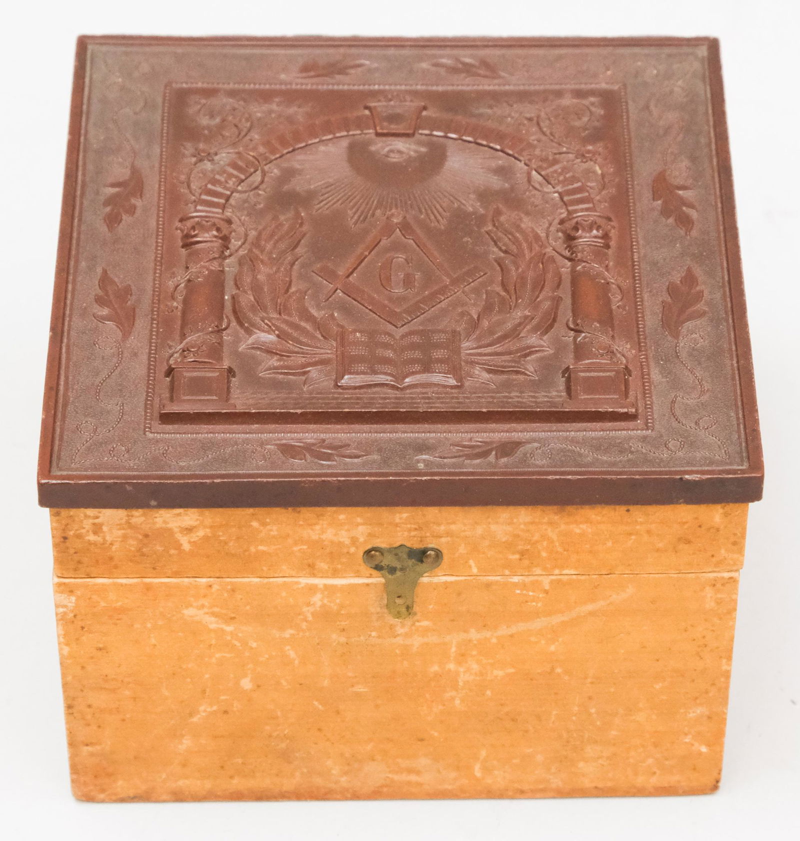 Antique Masonic Gutta Percha Topped Collar Box (1 of 9)