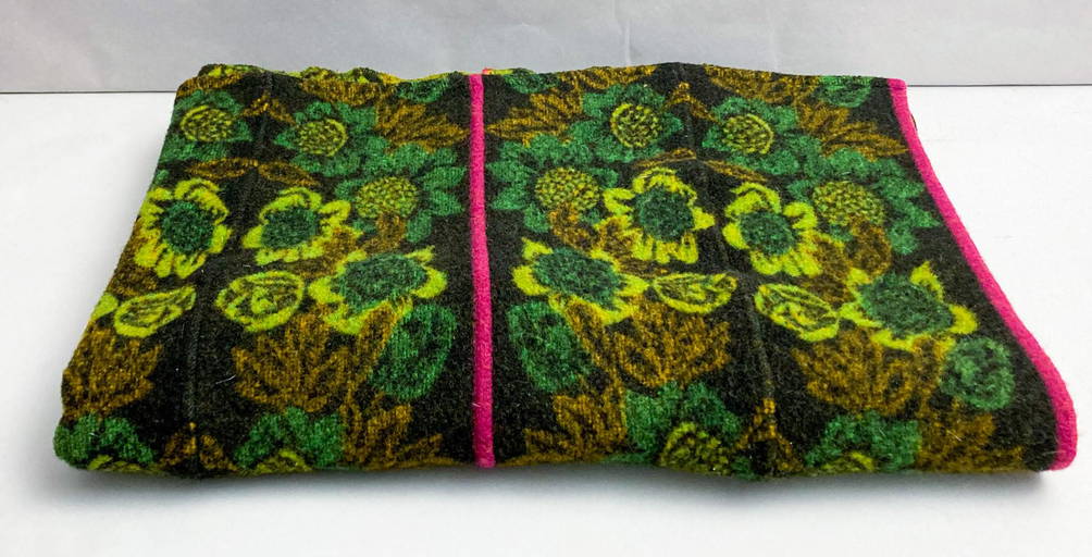 Vintage Handmade Reversible Wool Blanket (0486) on Jan 10, 2023 Old