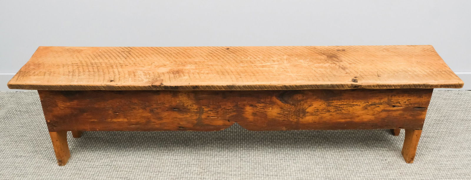 Farmhouse Pine Hall Bench (1 of 5)