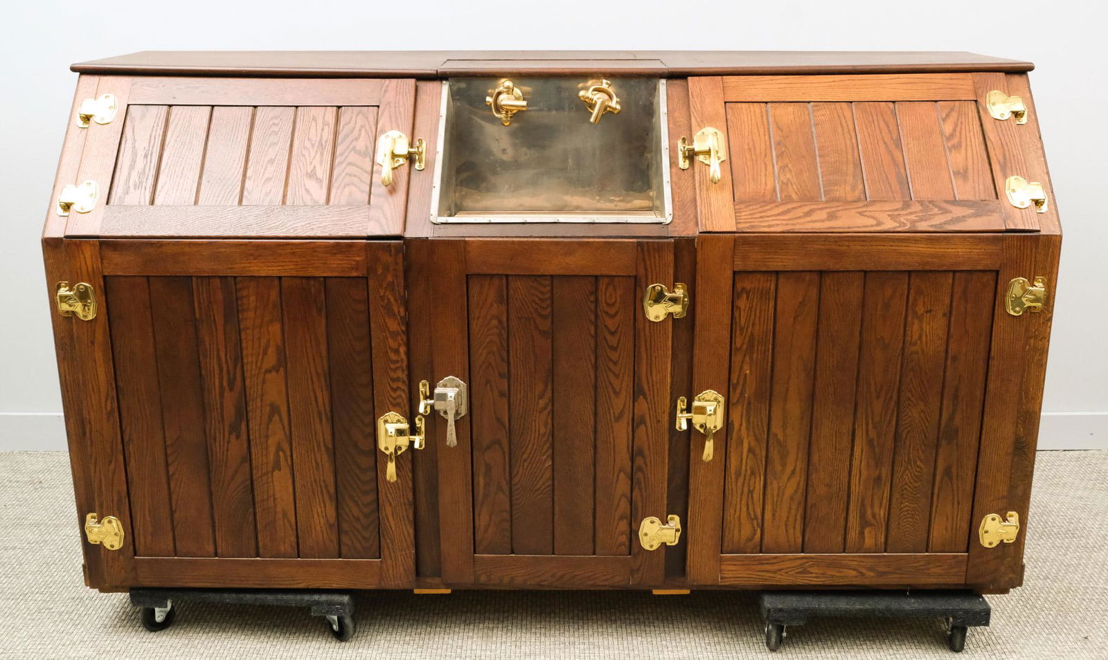 Oak Keg Cooler & Beer Serving Station (1 of 7)