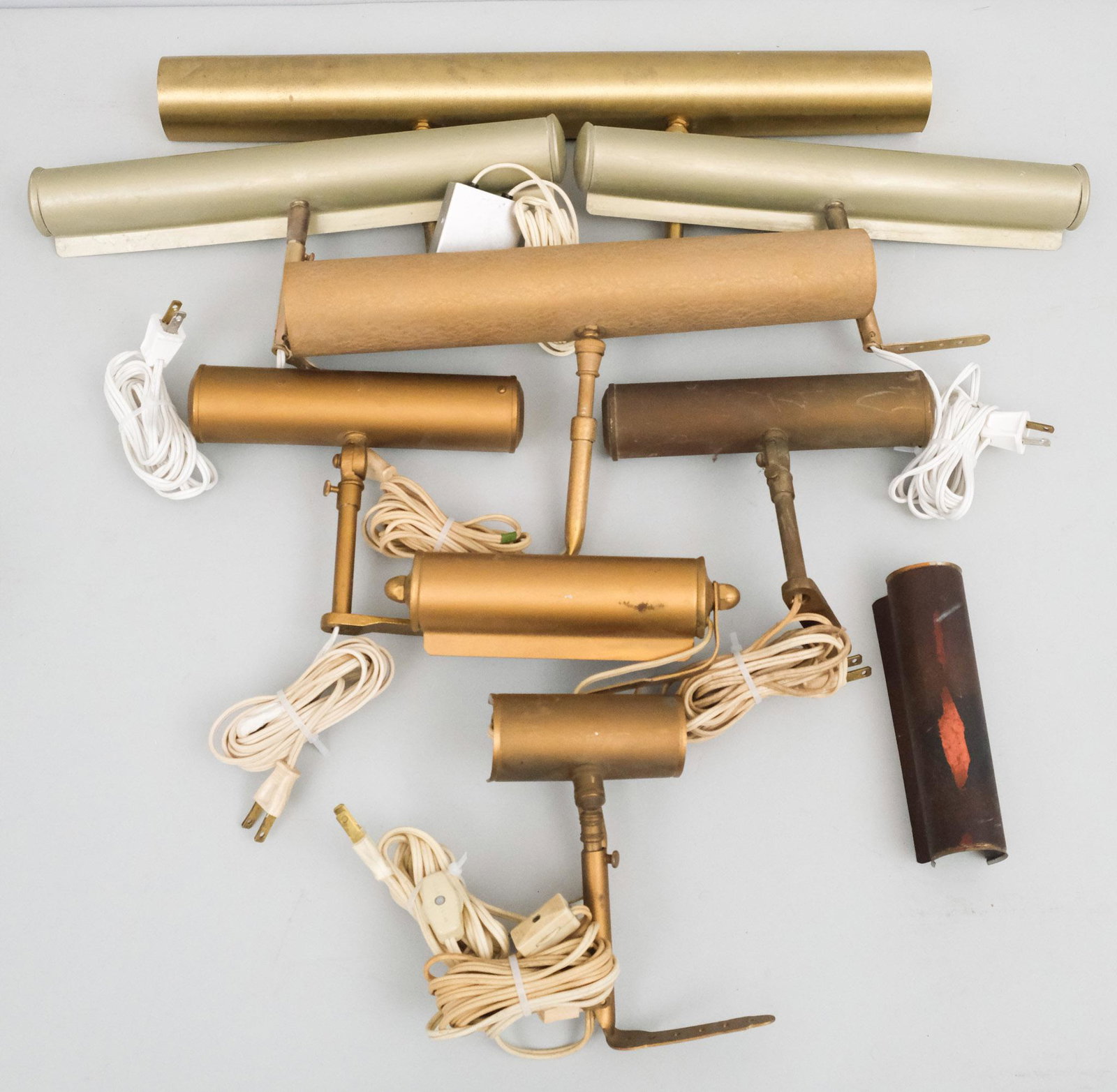 Lot of 9 Gallery Painting Lights (1 of 2)