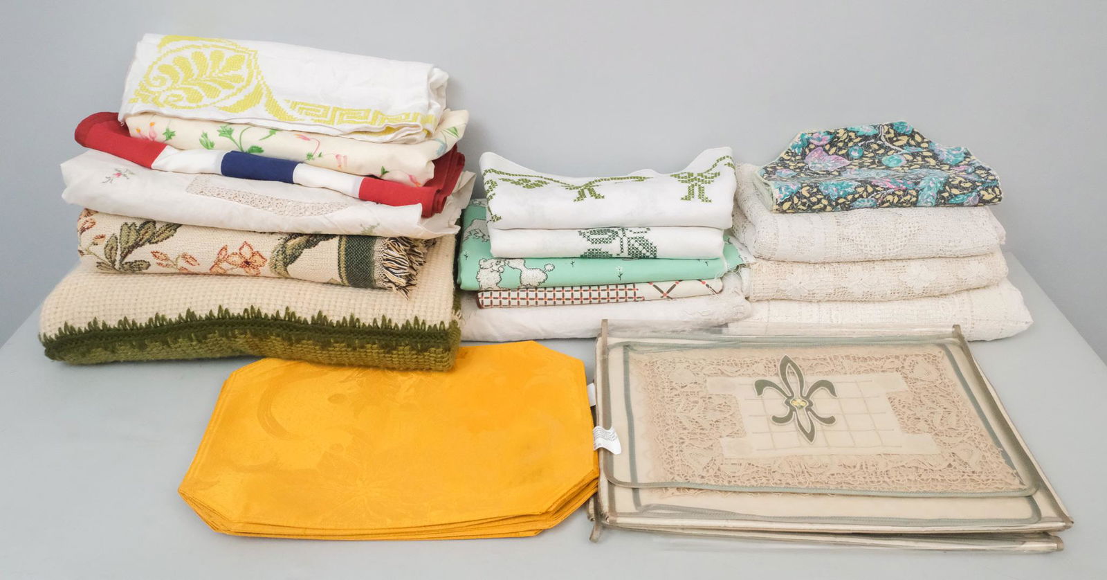 Lot of Various Textiles (1 of 10)