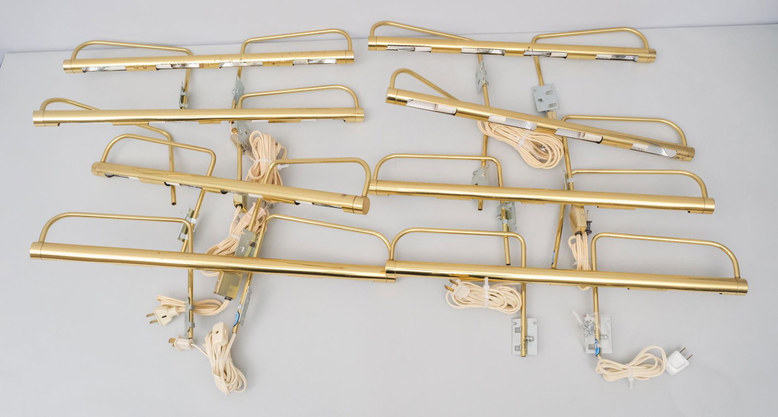 Group of 7 painting lights (1 of 2)