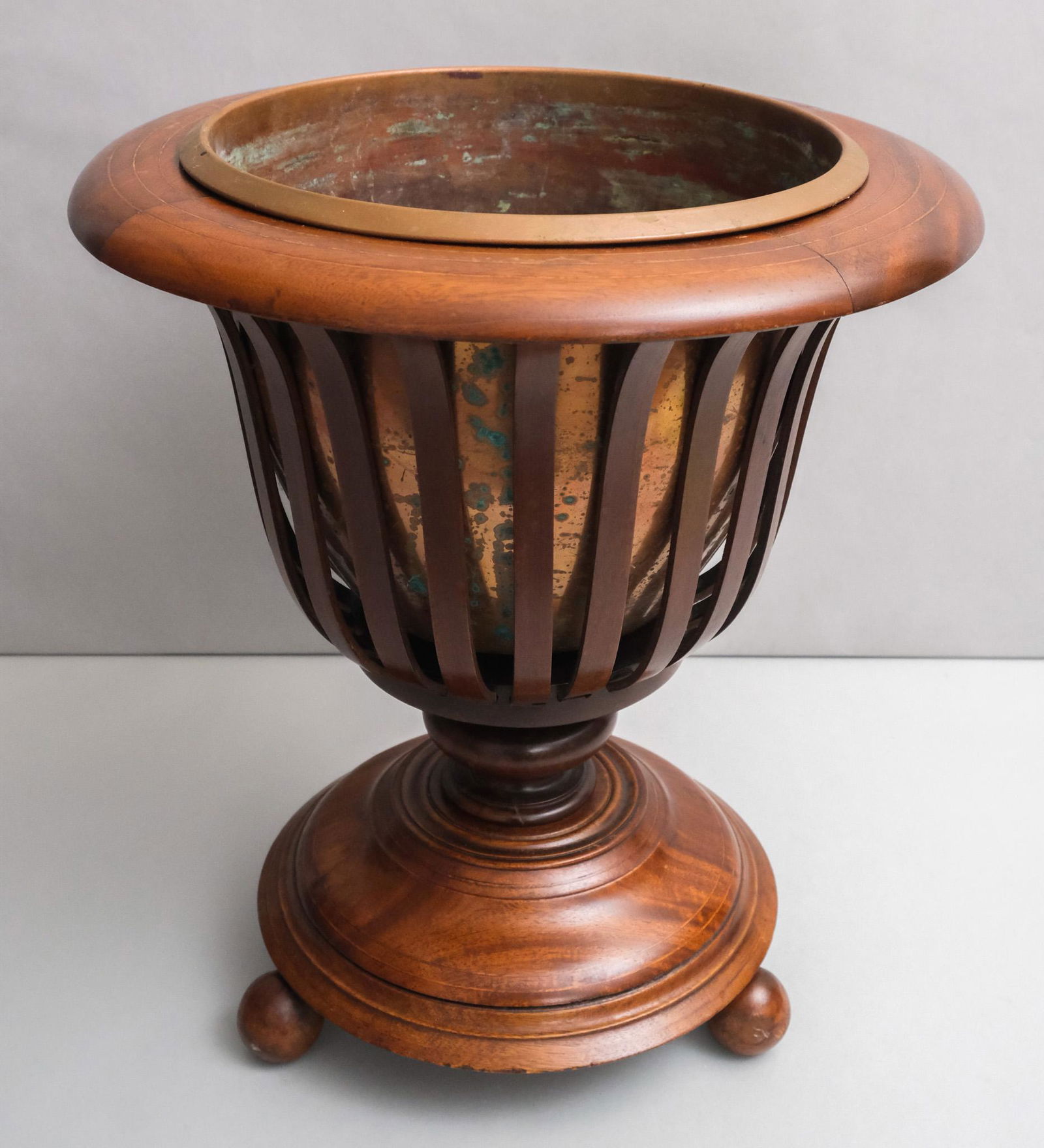 Antique Hepplewhite Style Urn & Stand (1 of 8)