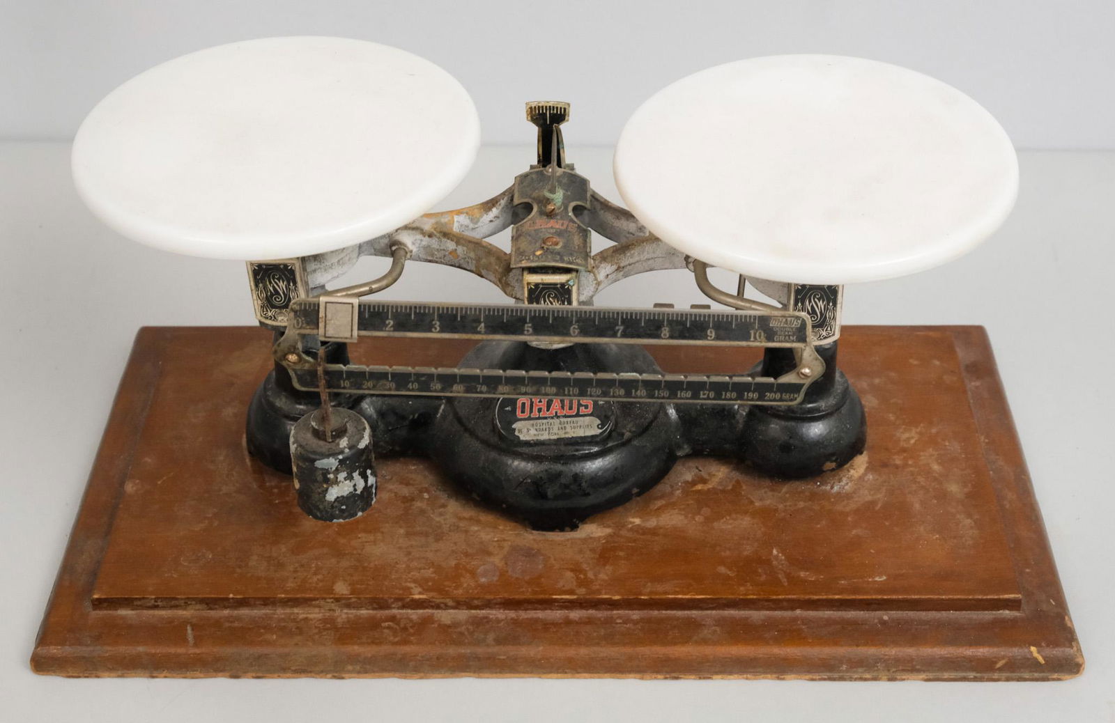 Ohaus Double Beam Balance Scale (1 of 10)