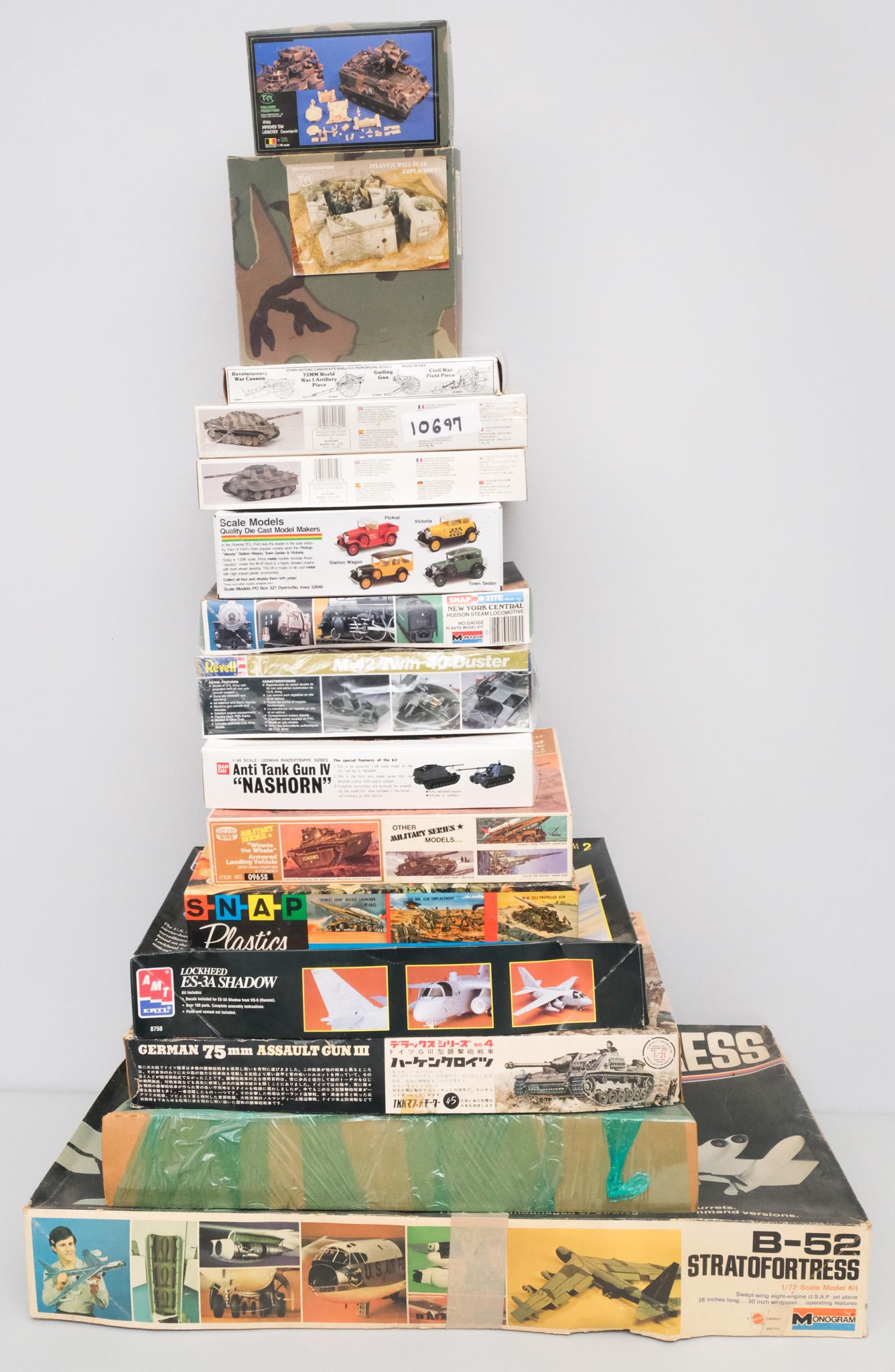 Lot of Military & Automotive Models (1 of 15)