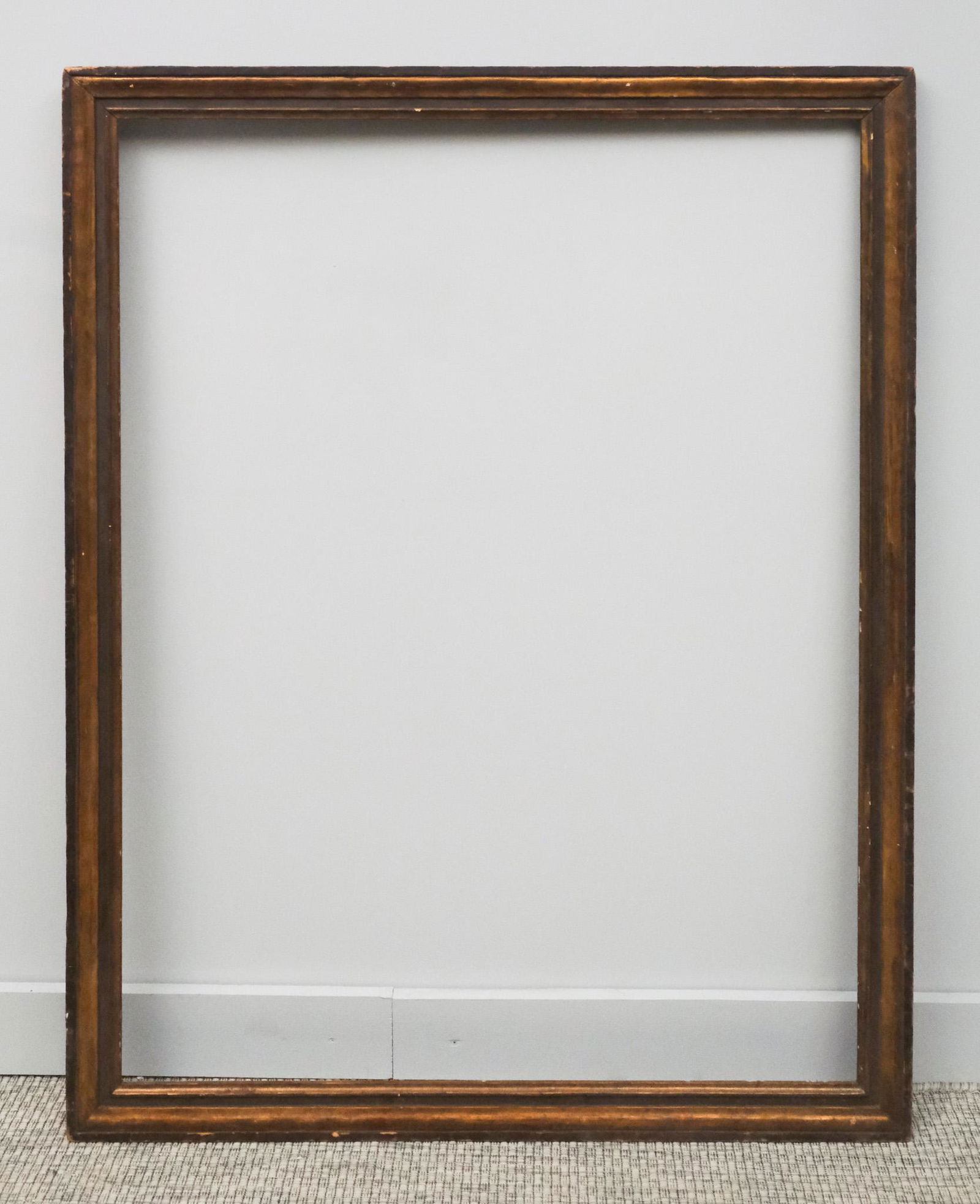 Newcomb Macklin Gilt Frame (1 of 4)