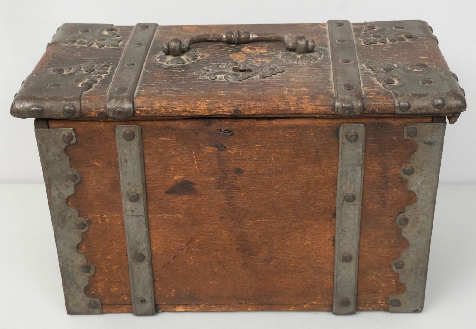 German Oak Valuables Box (1 of 10)