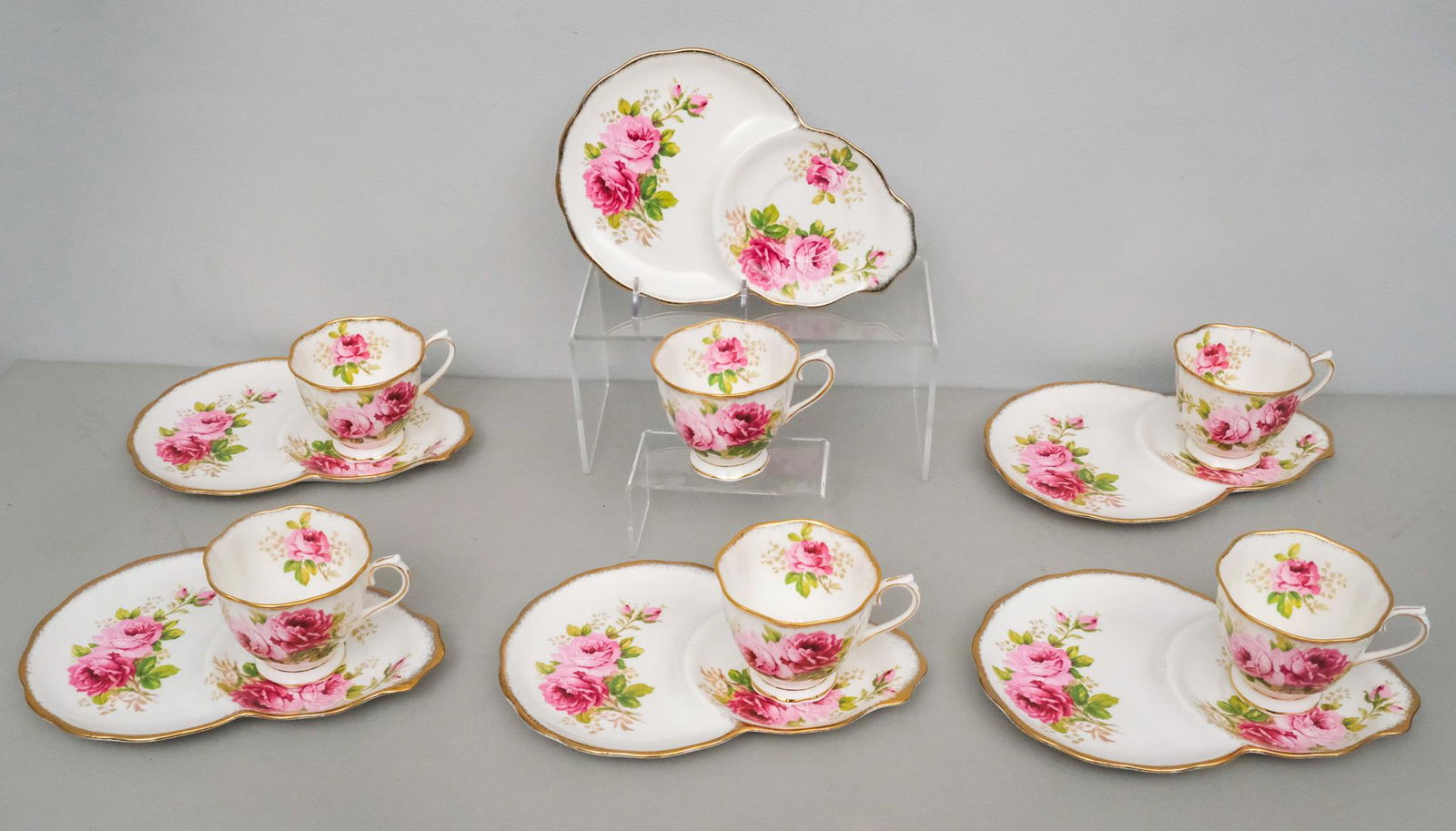 Royal Albert Set 6 Porcelain Dessert Plate & Cups (1 of 8)
