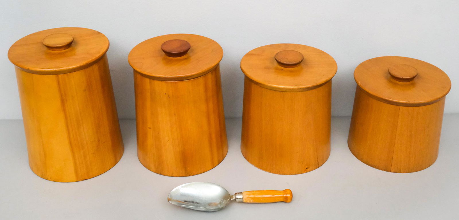 Set 4 Gladmark Burbank California Teak Canisters (1 of 7)