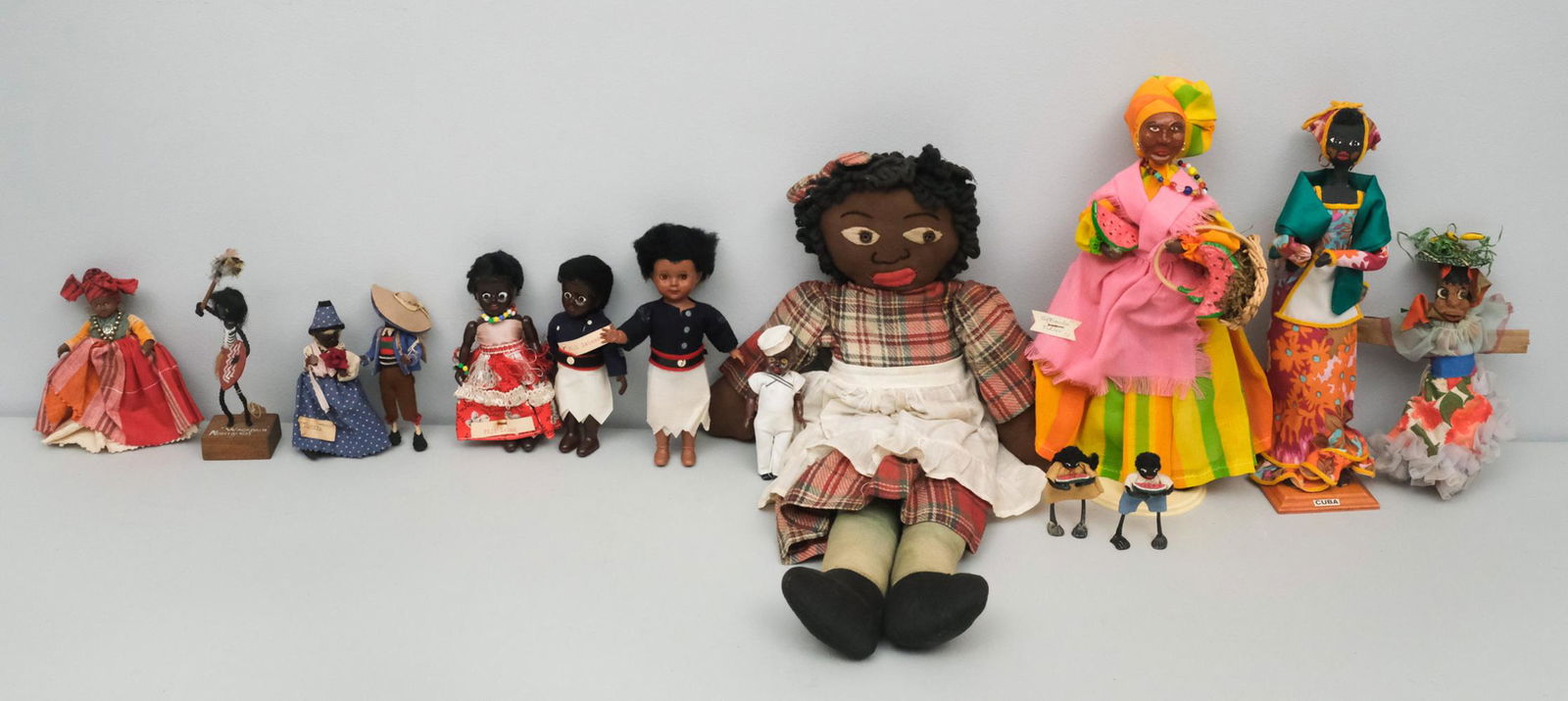 Group of Vintage Souvenir Dolls (1 of 12)
