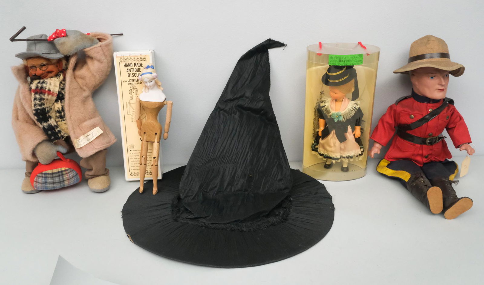 Group of Vintage Dolls (1 of 5)