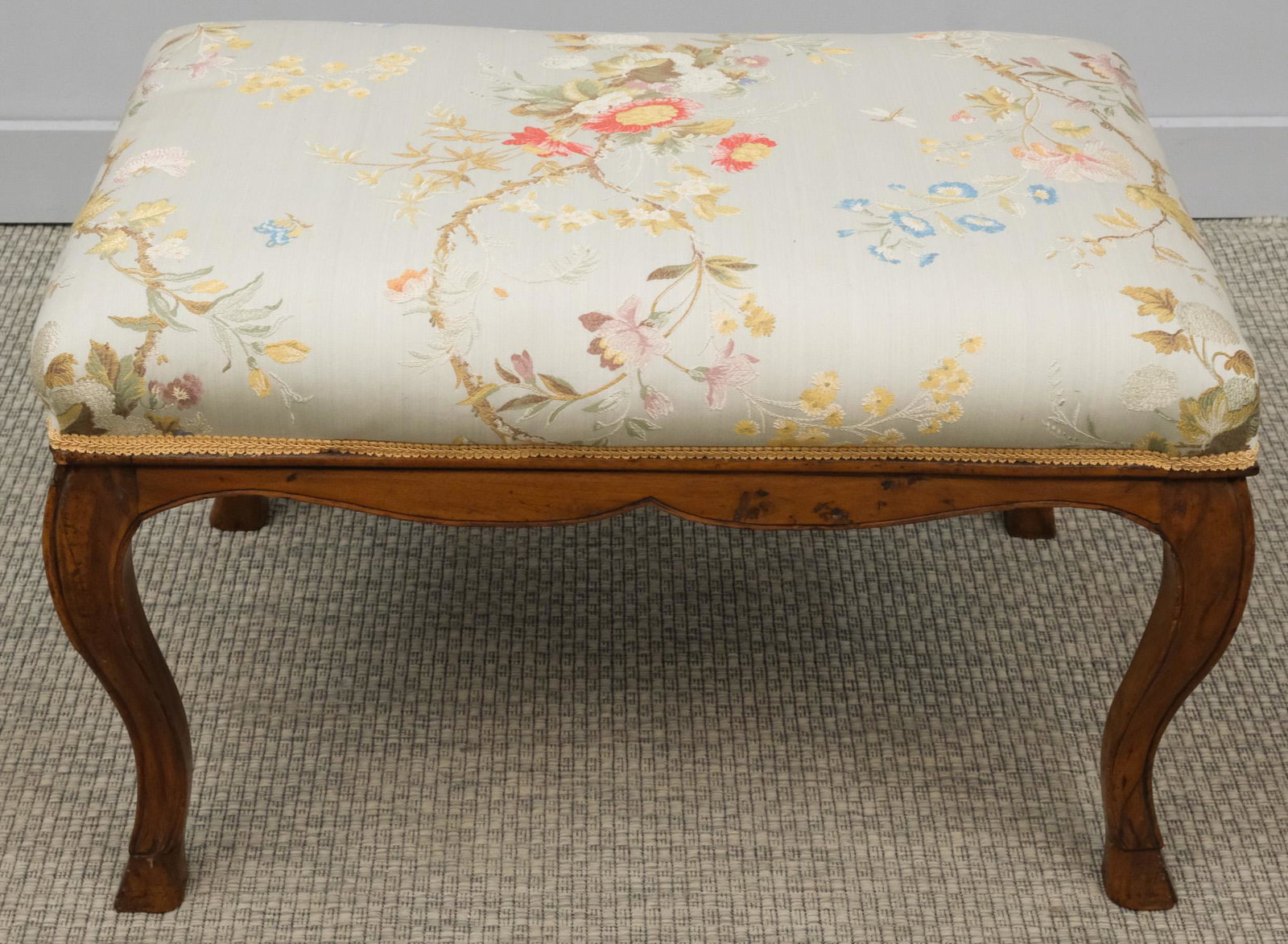 French Carved Ottoman (1 of 7)