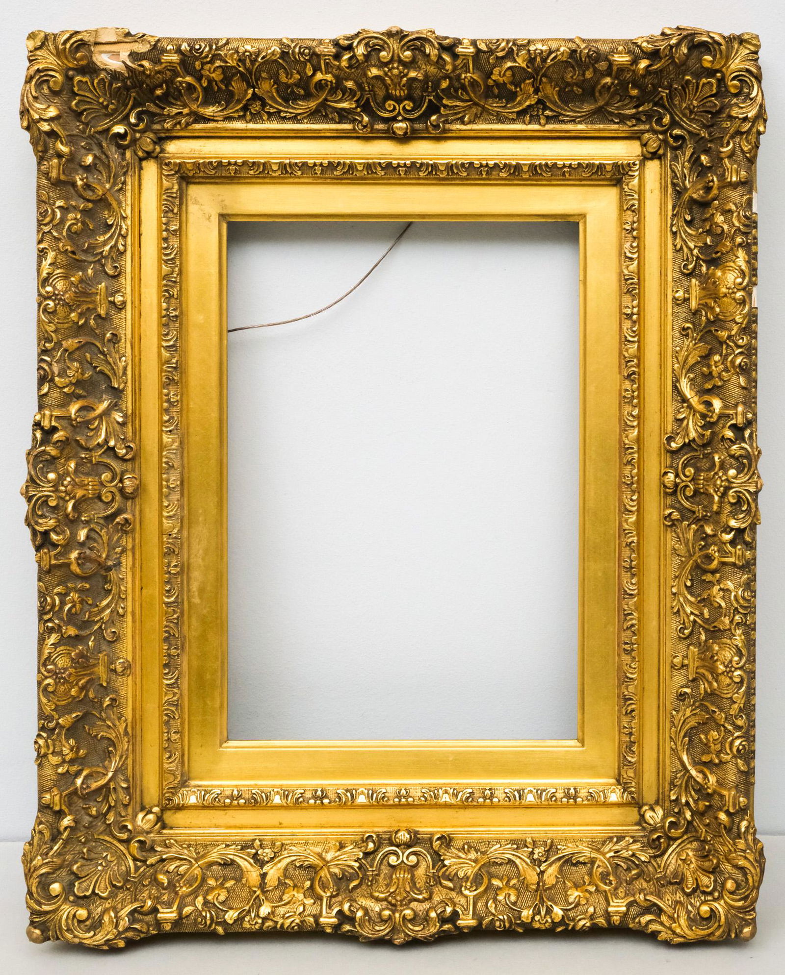 Louis XIV Giltwood Frame 8" x 12" (1 of 4)