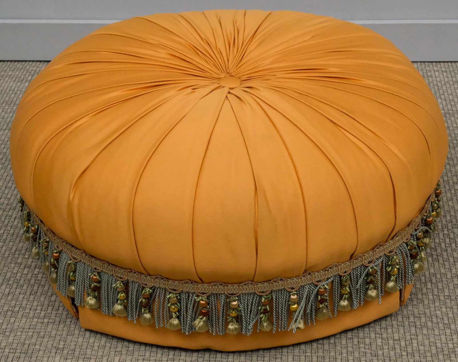 Modern Round Tufted Ottoman (1 of 6)