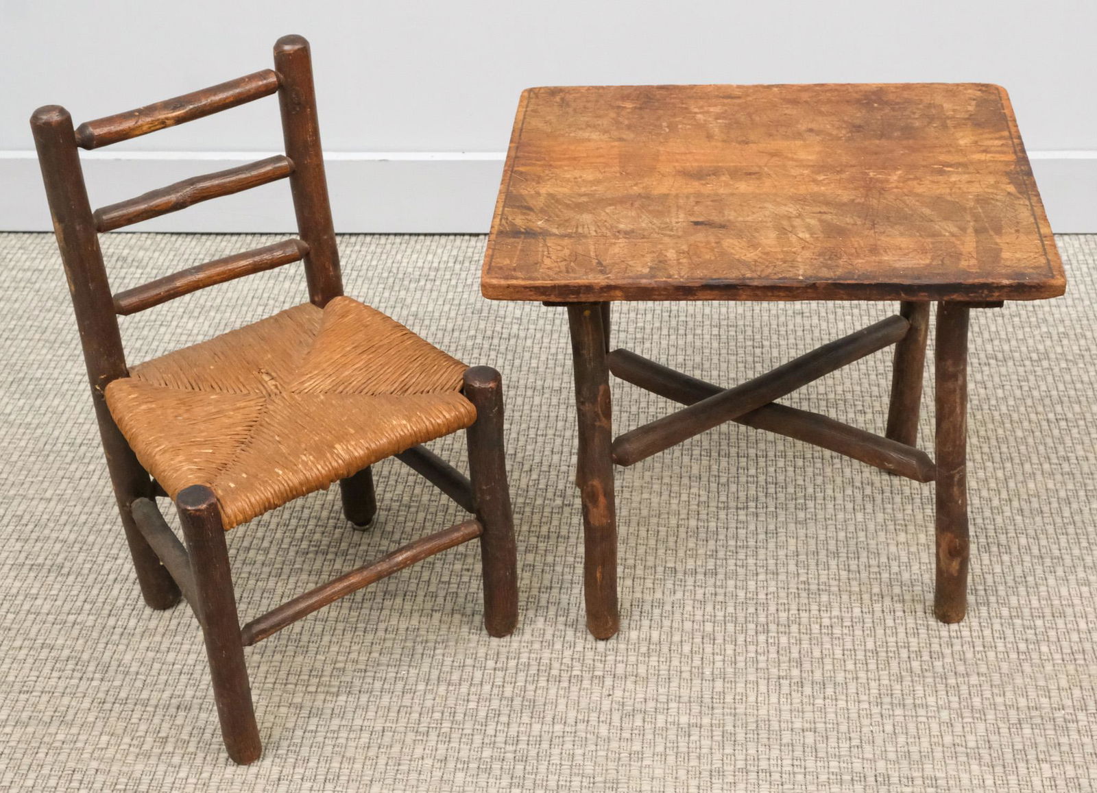 Old Hickory Child's Chair & Table (1 of 11)