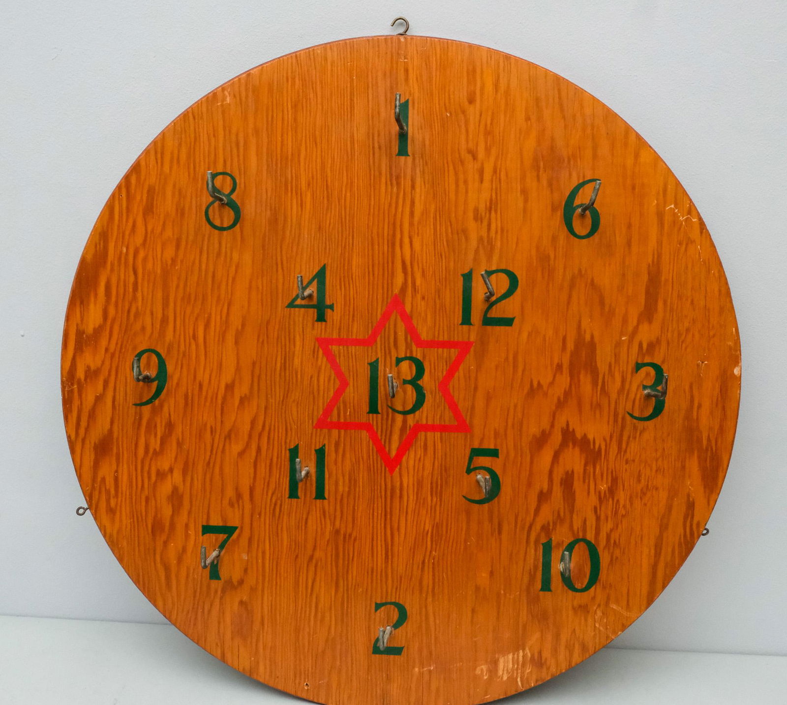 Vintage Round Ring Toss Game Board (1 of 3)