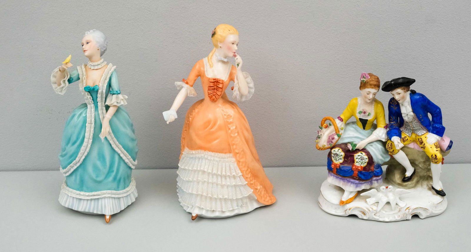 Lot of Porcelain Figurines (1 of 7)
