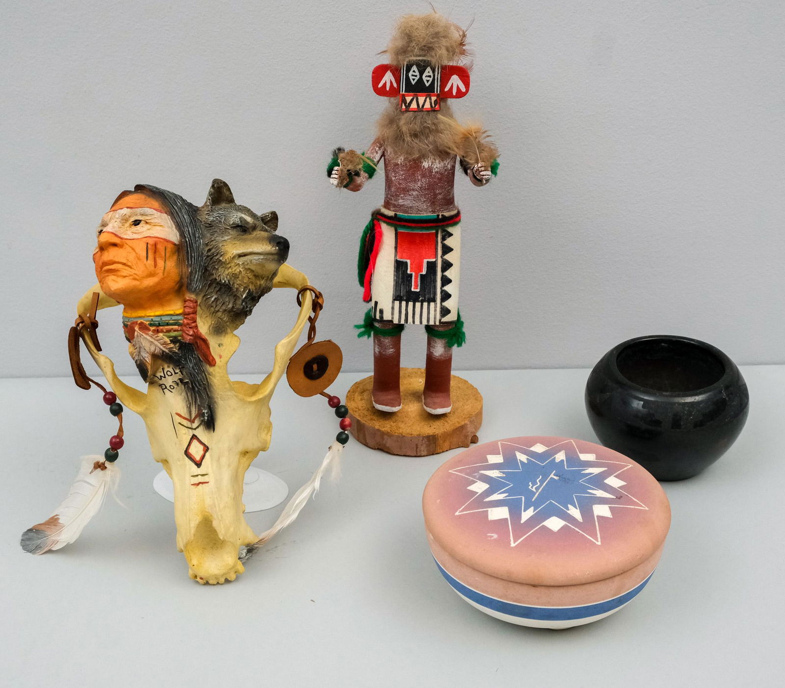Lot of Native American Indian Art (1 of 5)