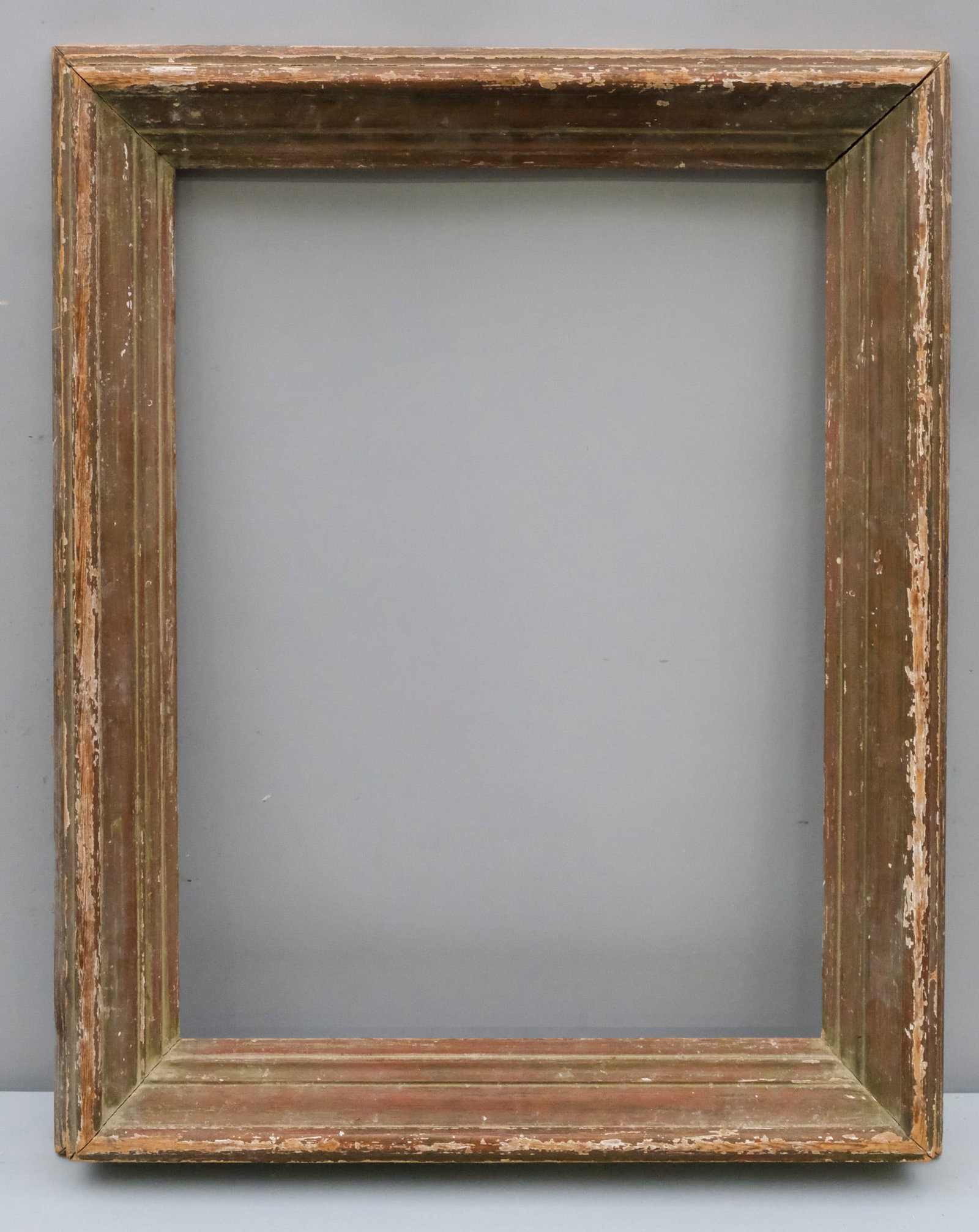 American Modernist Frame 18" x 24": American, ca .1940, in a great standard size. Overall 24 1/2" x 30 1/2", Rabbet 18" x 24", Molding 3 1/2".