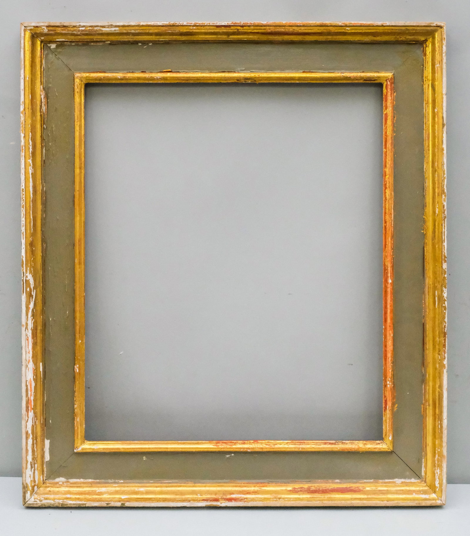 American Modernist Frame 20" x 24": American, ca. 1940, in a great standard size. Overall 27 1/4" x 31 1/4", Rabbet 20" x 24", Molding 4".