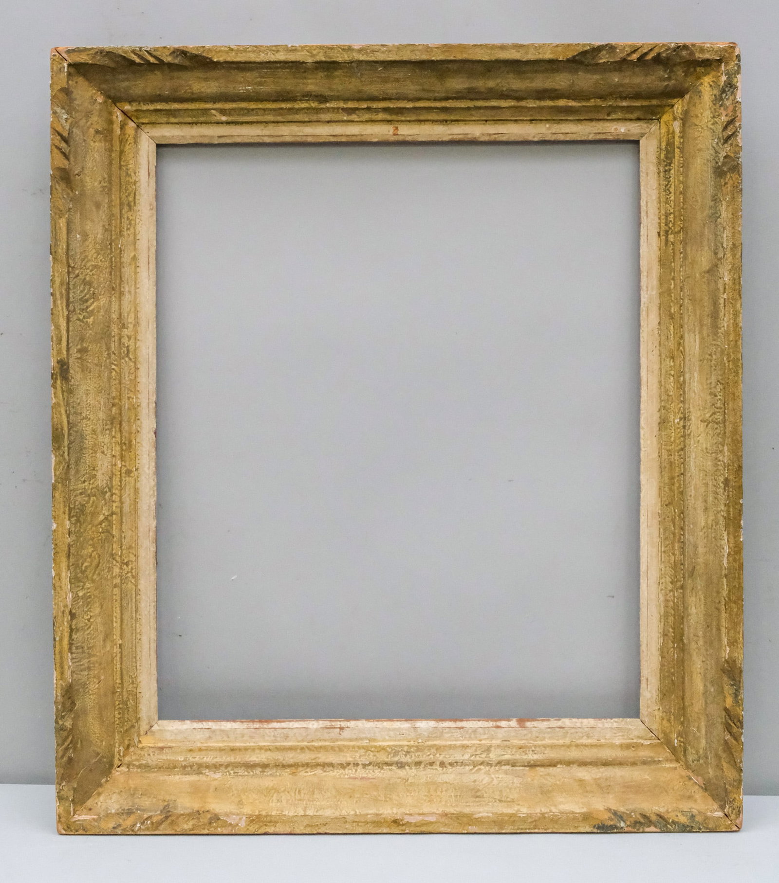 American Modernist Frame 20" x 24": American, ca. 1940, in a great standard size. Overall 26 3/4" x 31", Rabbet 20" x 24", Molding 4".