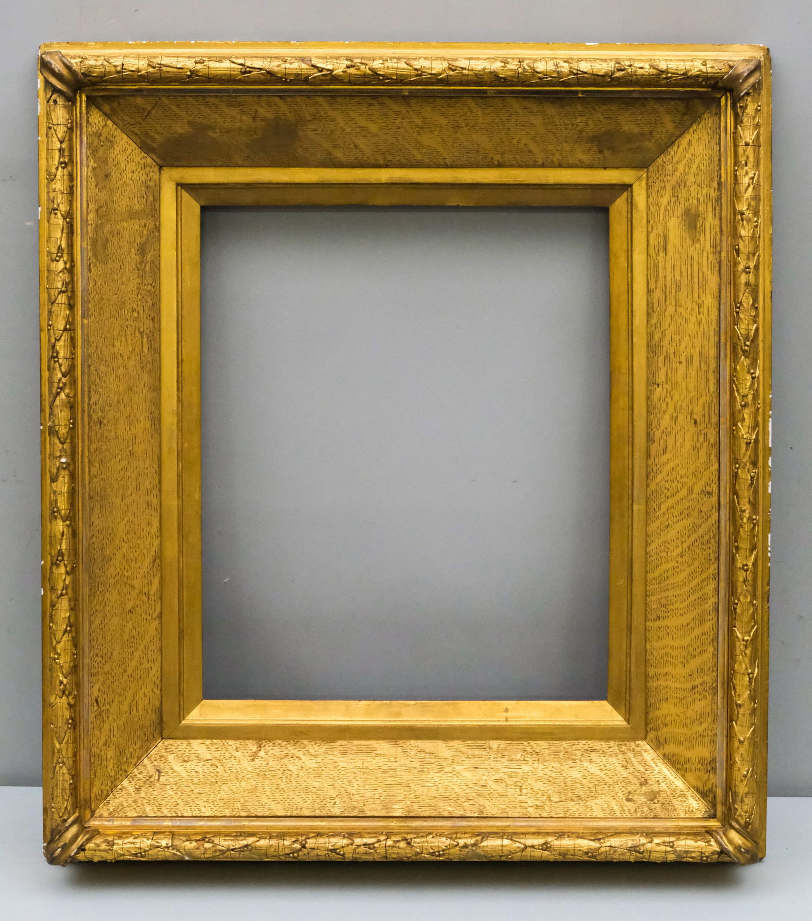 Gilded Oak Frame 15 1/2" x 19" (1 of 4)