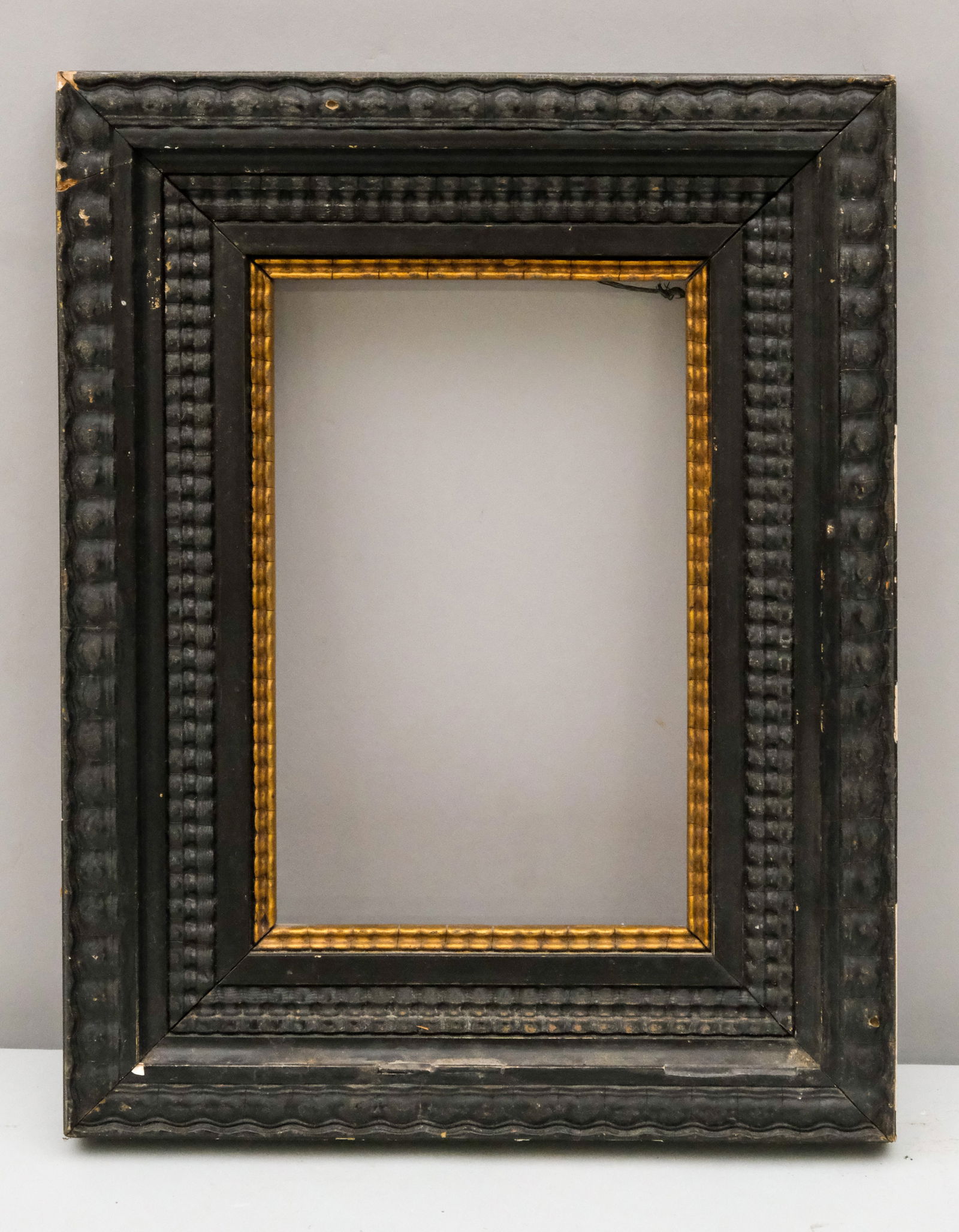 Dutch Ripple Molded Frame 5 1/4" x 8" (1 of 4)