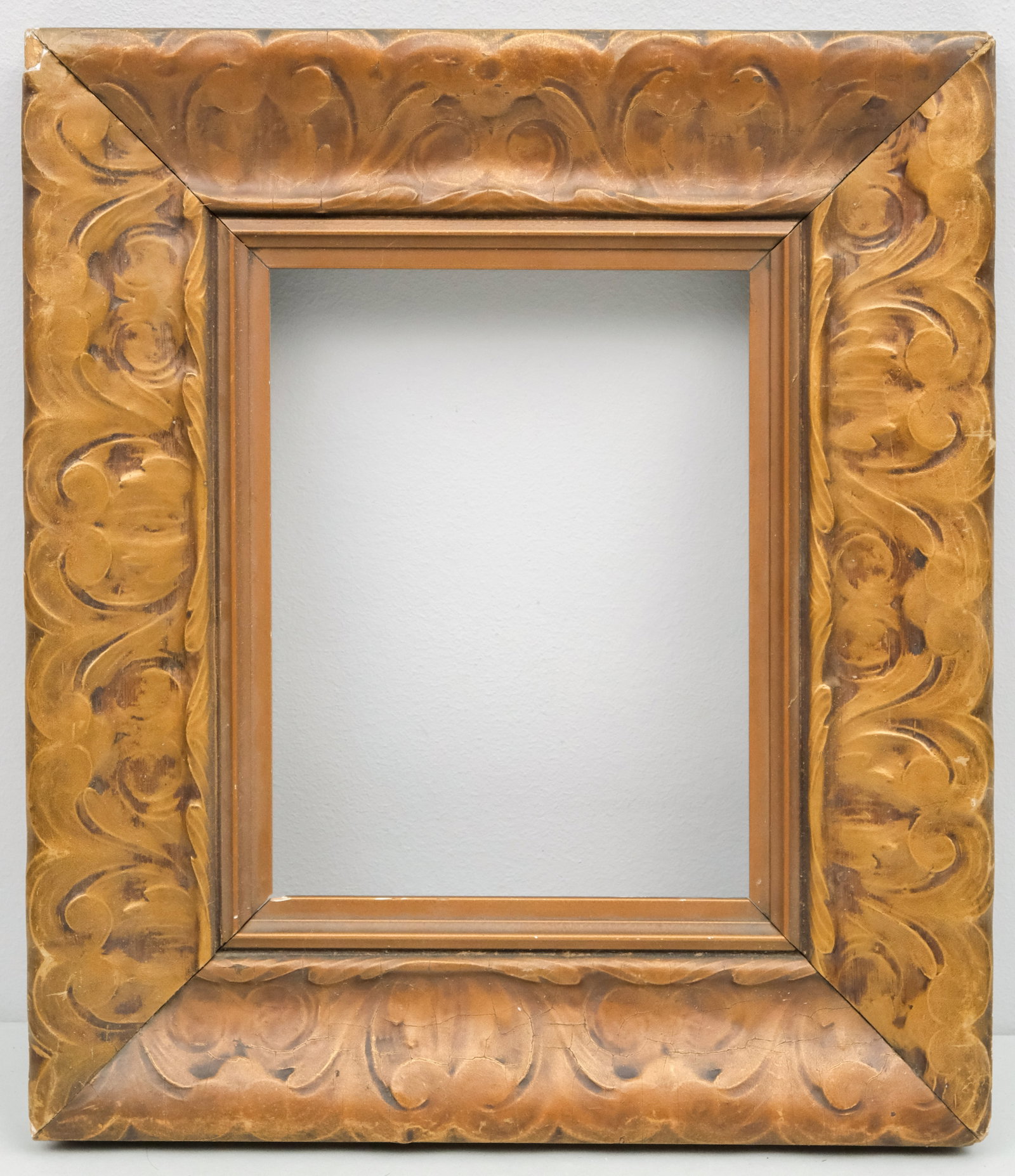 American Arts & Crafts Gilt Frame 6 1/2" x 8 1/2": American, ca. 1930. Overall 12 1/2" x 14 1/2", Rabbet 6 1/2" x 8 1/2", Molding 3".