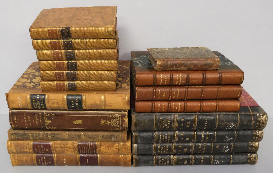 Lot of French Books (1 of 11)