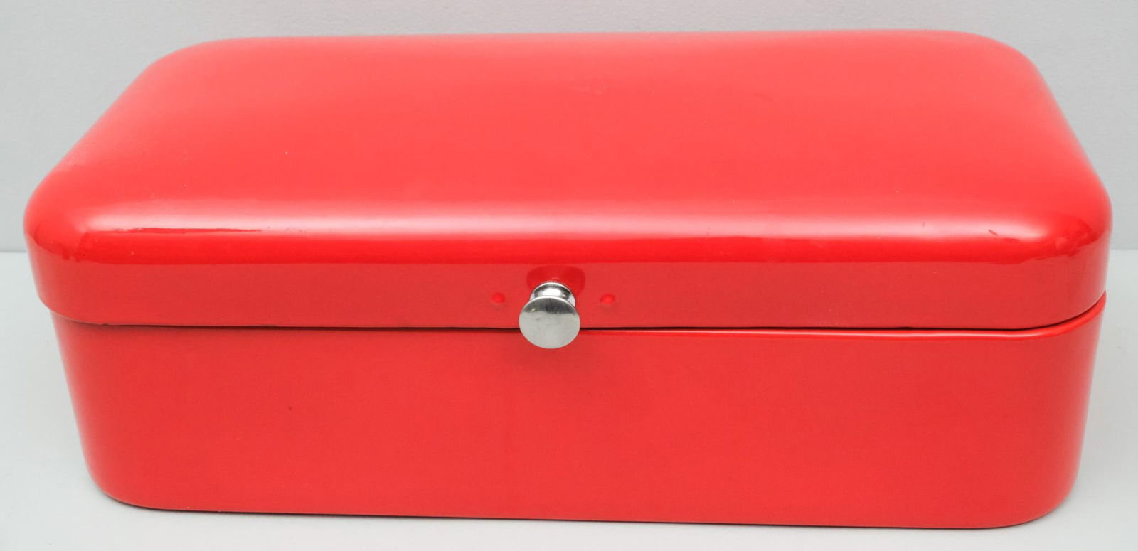 Vintage Fire Engine Red Enamel Bread Box (1 of 7)