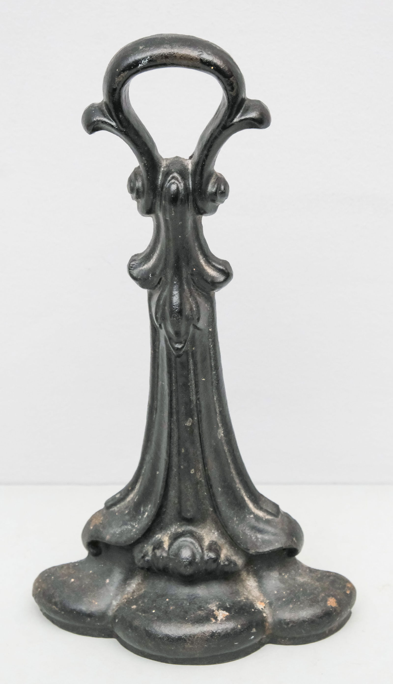 Antique Cast Iron Foliate Doorstop (1 of 6)