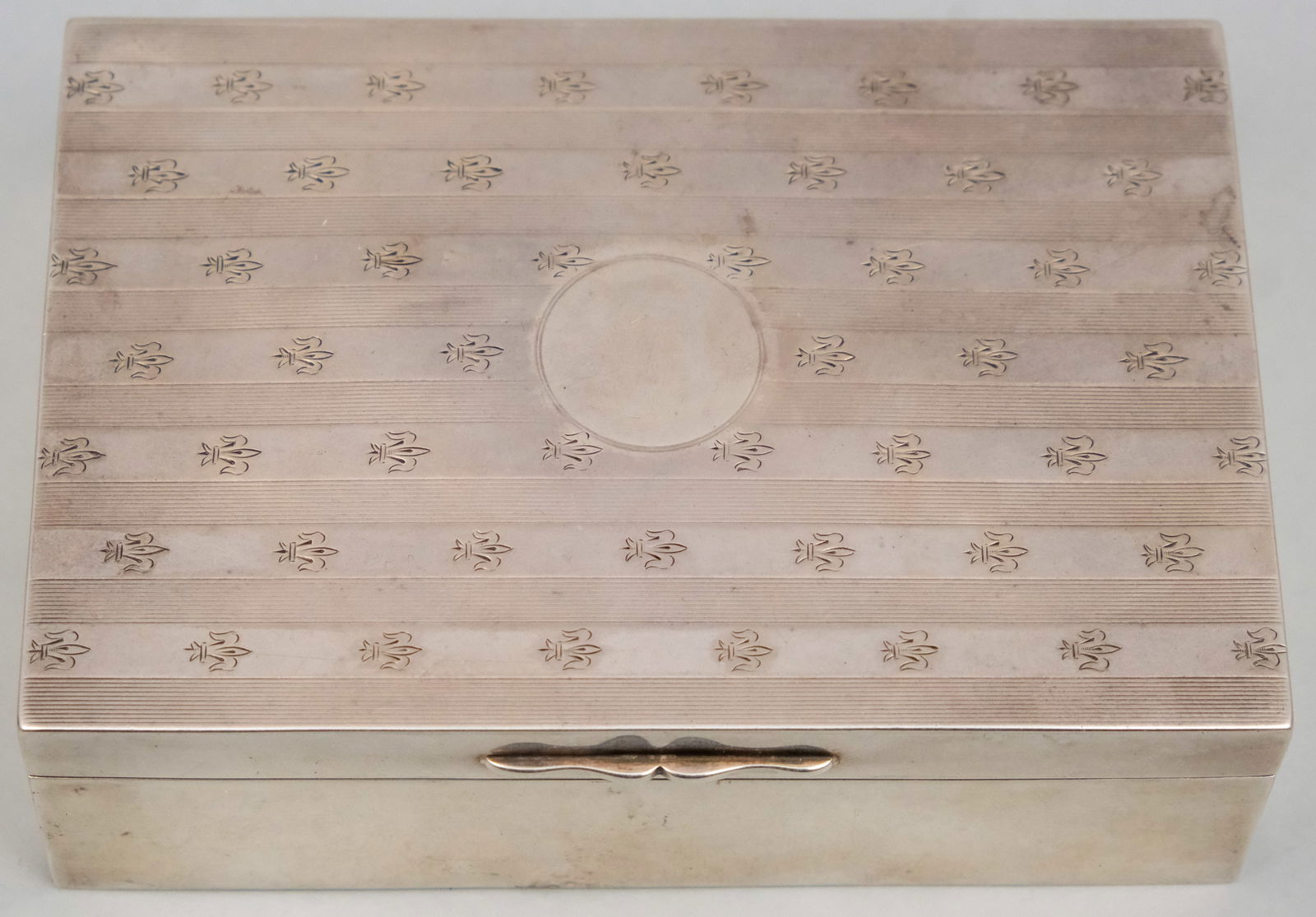 Elegant English Sterling Silver Box (1 of 9)