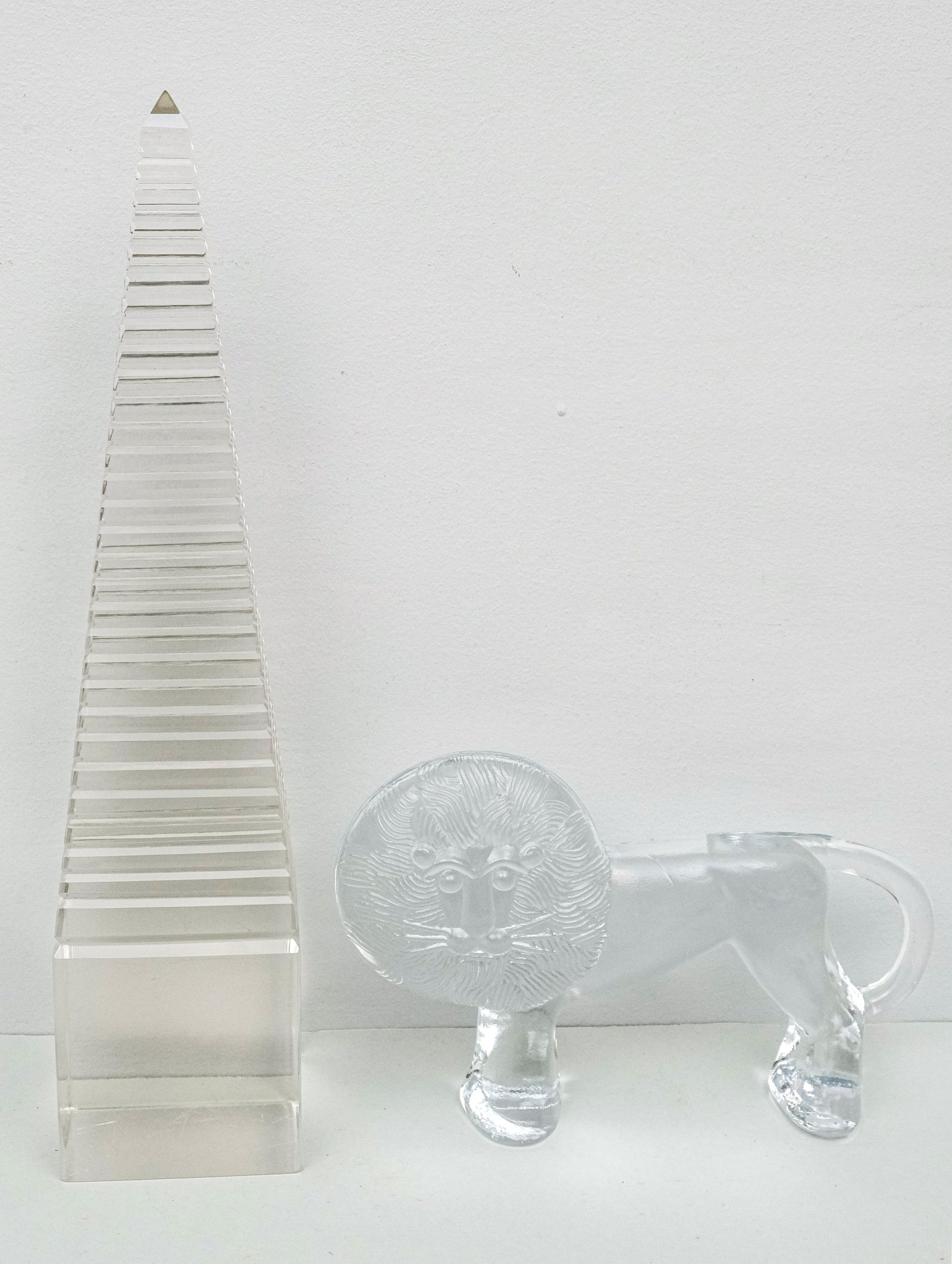 Kosta Boda Glass Lion & Large Crystal Obelisk (1 of 14)