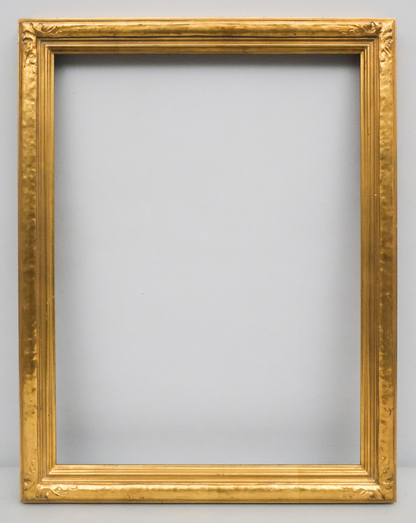 Newcomb Macklin Gilt Frame 18" x 24": Newcomb Macklin, ca. 1920, carved and gilded. Overall 21 1/2" x 27 1/2", rabbet 18" x 24", molding 2".
