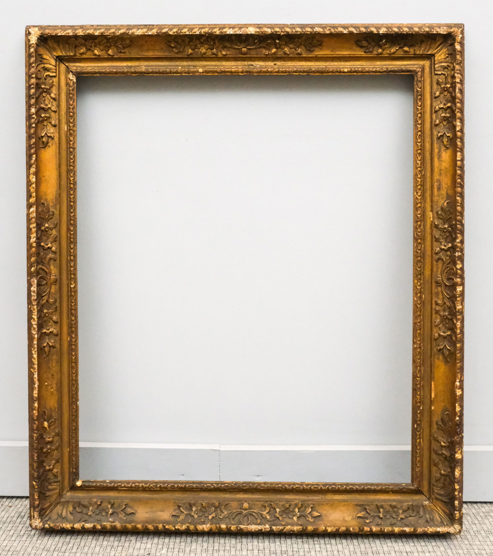 English Lely Giltwood Frame 25" x 30": English, 18th century, hand carved and gilded in the style favored by Sir Peter Lely, in a great standard size. Overall 32" x 37 1/4", rabbet 25" x 30", molding 4".