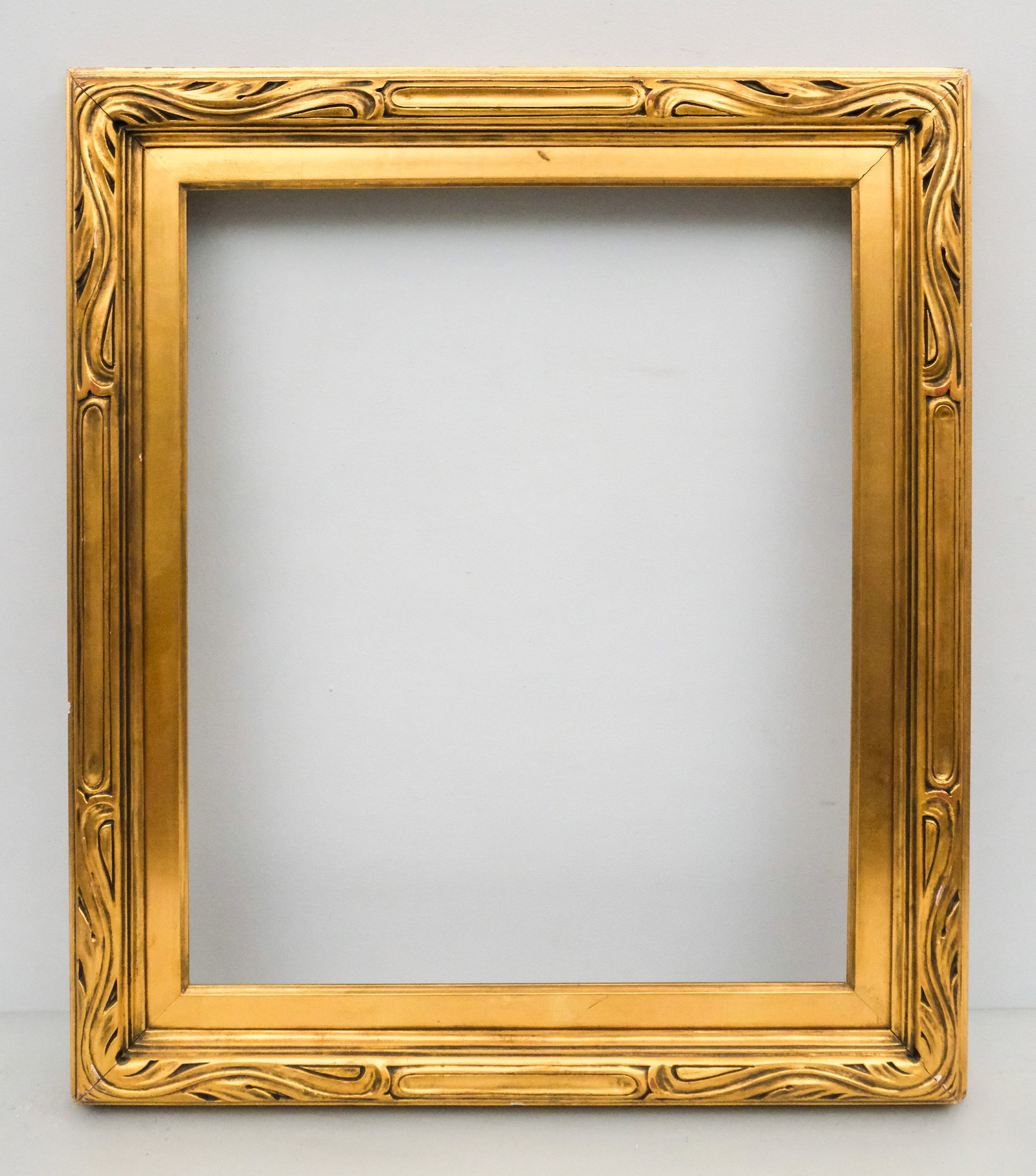 Newcomb Macklin Gilt Frame 20" x 24" (1 of 4)