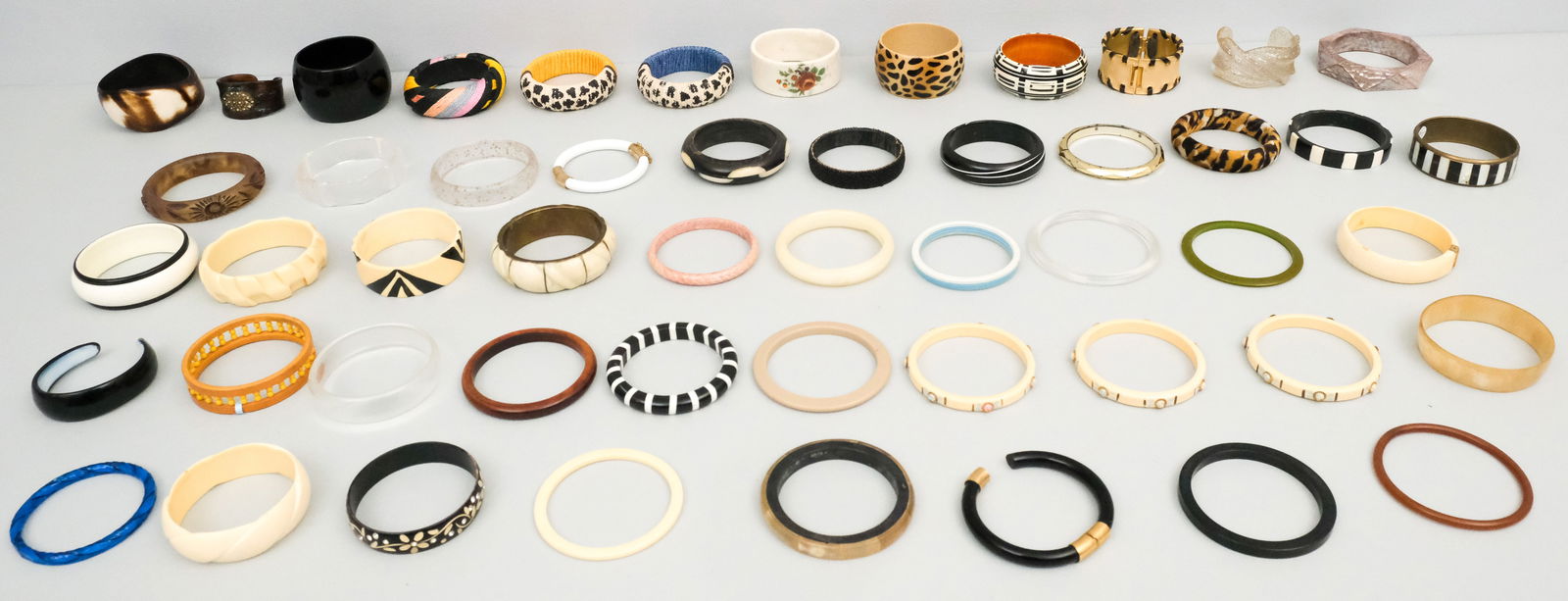 Large Group Costume Jewelry Bangles (1 of 7)