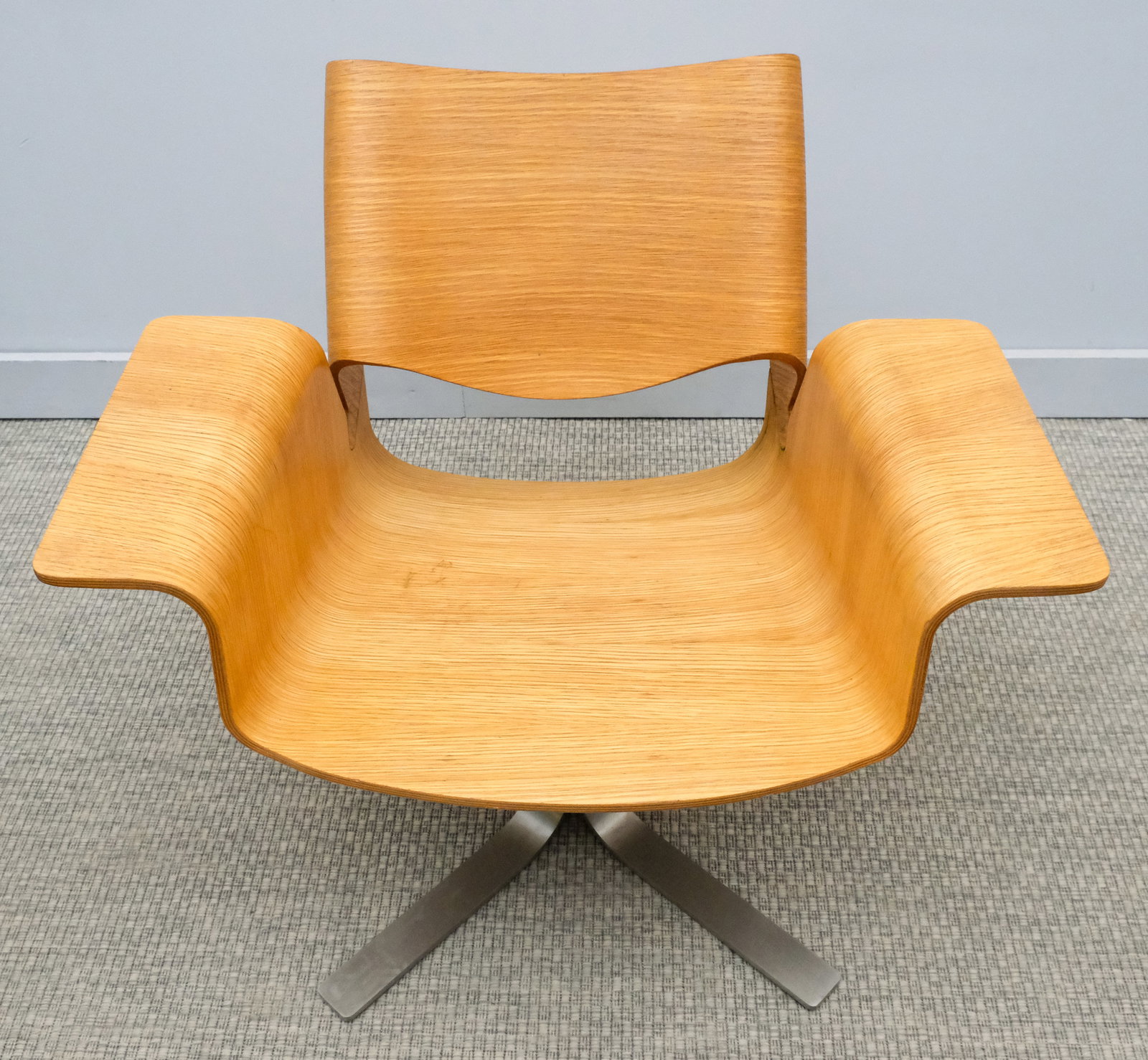 Mid-Century Modern Buttercup Task Chair (1 of 7)