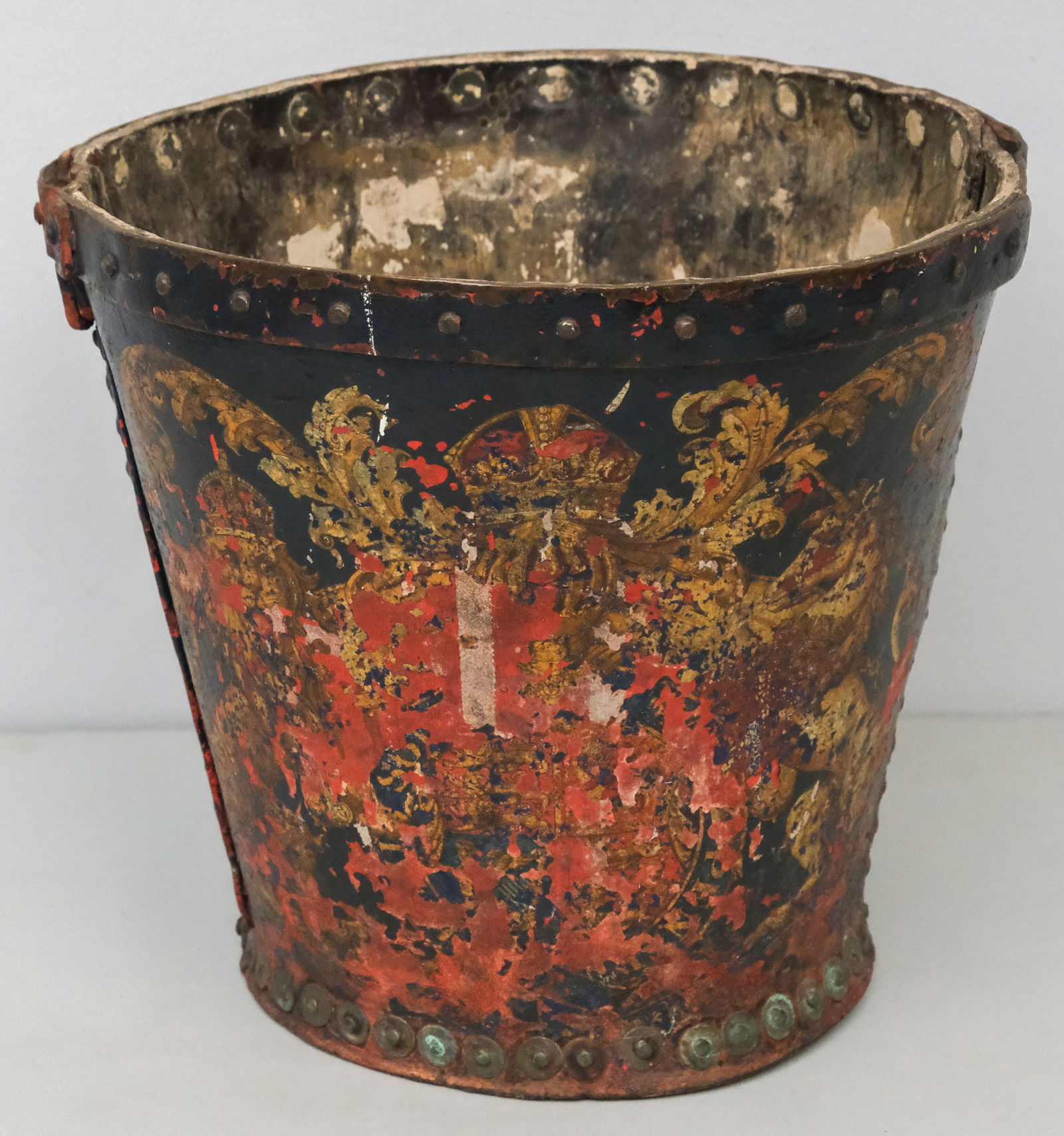 Antique Leather Fire Bucket (1 of 6)