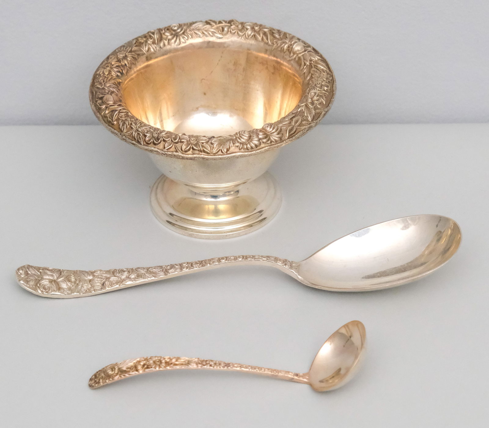 Repousse Sterling Mayonnaise Bowl & Utensils (1 of 16)