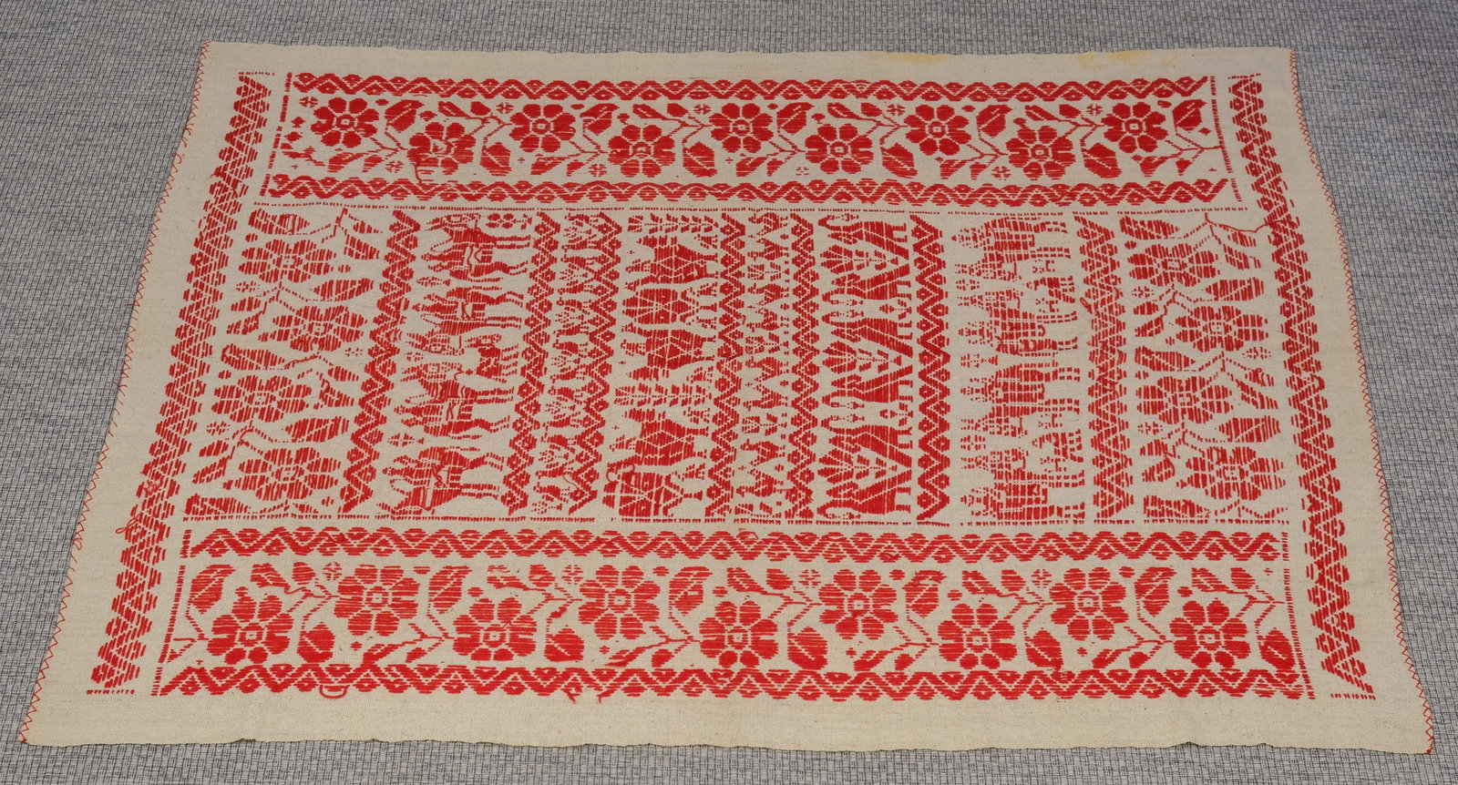 Vintage Woven Woolen Blanket (1 of 8)