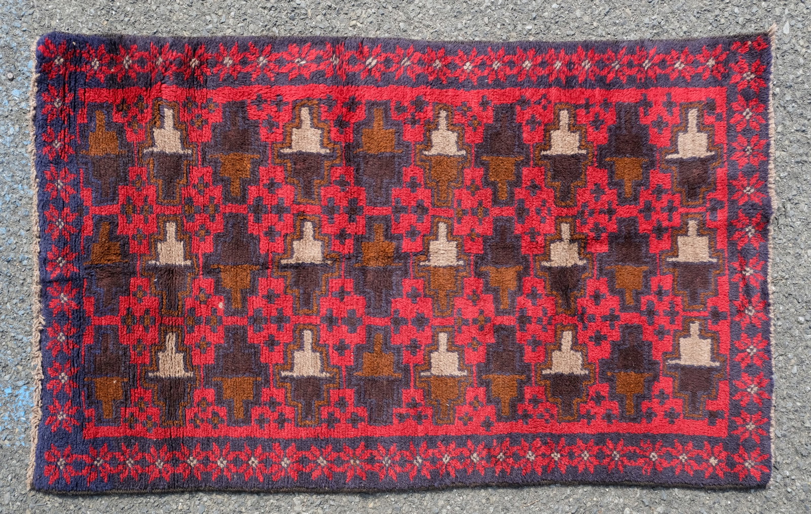 Vintage Turkish Rug 34" x 56": 20th century, 34" x 56"