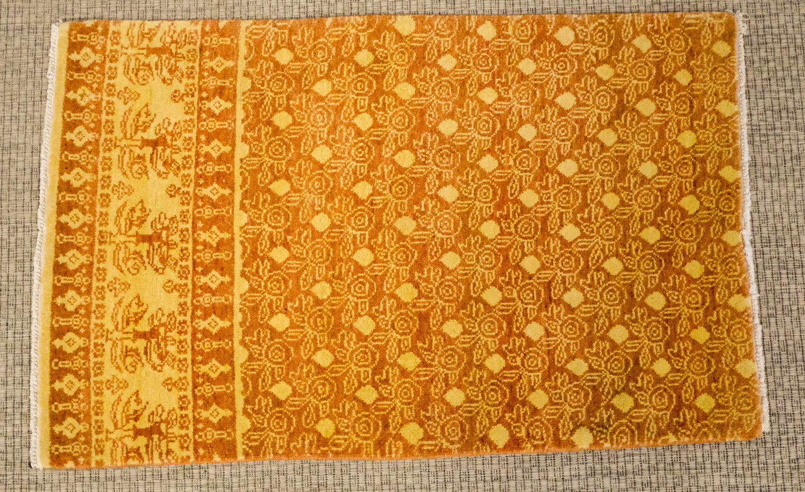 Vintage Turkish Rug 24" x 38": 20th century, 24" x 38"