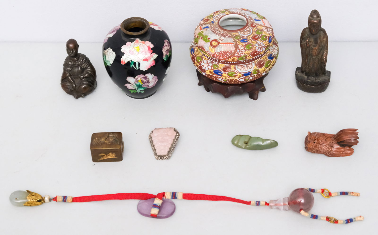Group of Small Japanese & Chinese Antiques: Including a silver & rose quartz brooch and a carved rooster netsuke with mother of pearl medallion signature.