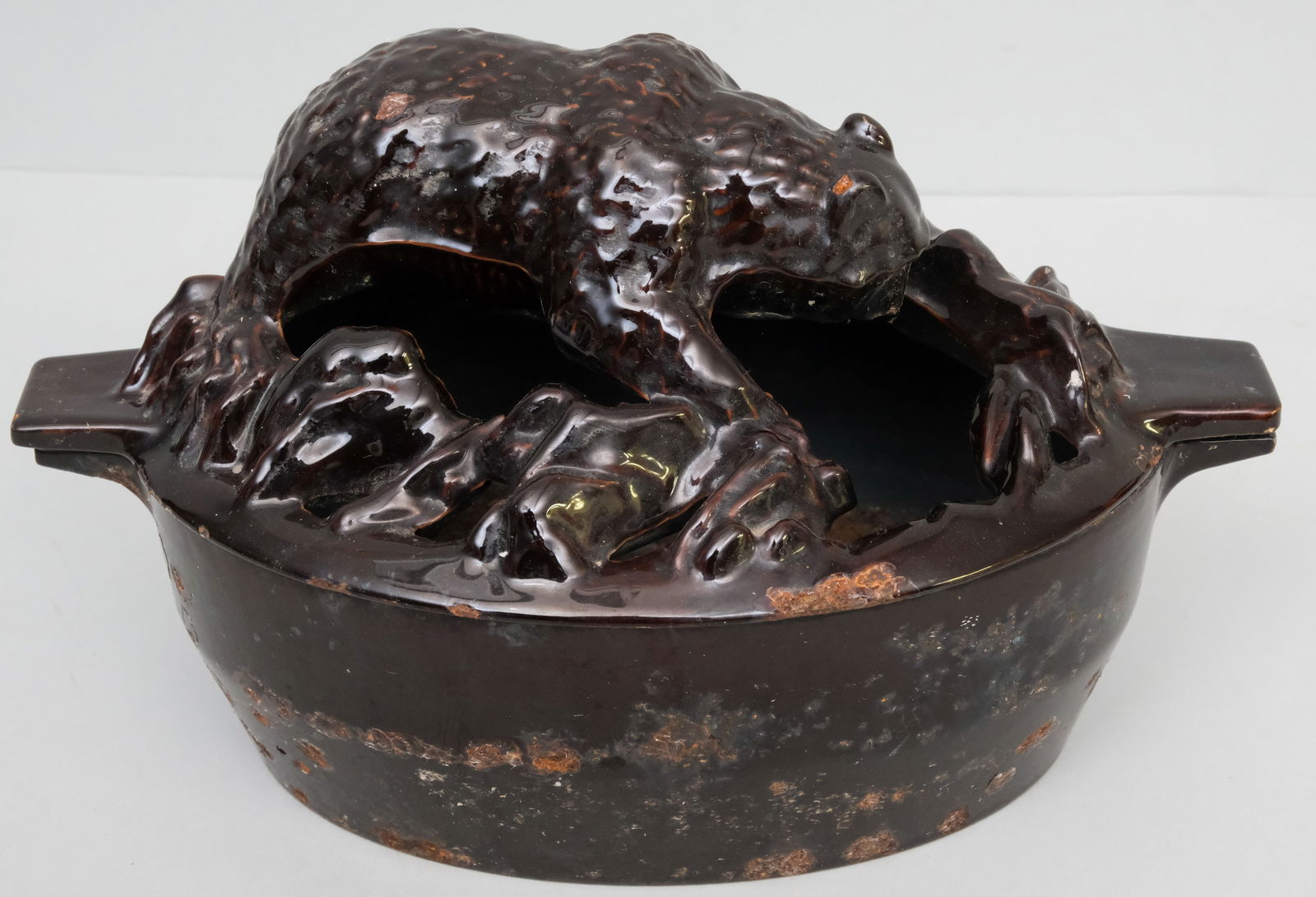 John Wright Enamelled Cast Iron Bear Casserole: Figural bear lid. 8" x 14".
