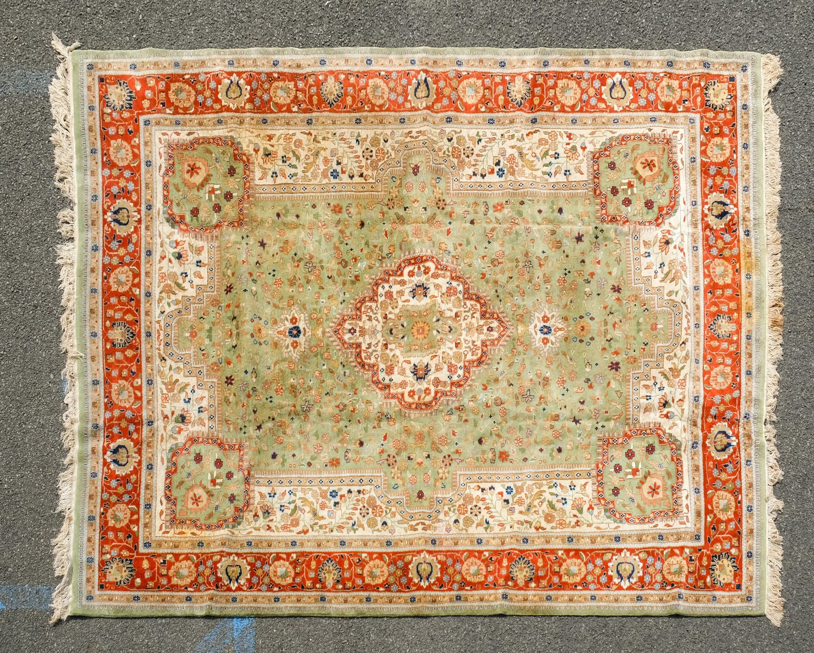 Room Size Heriz Rug 108" x 152" (1 of 7)