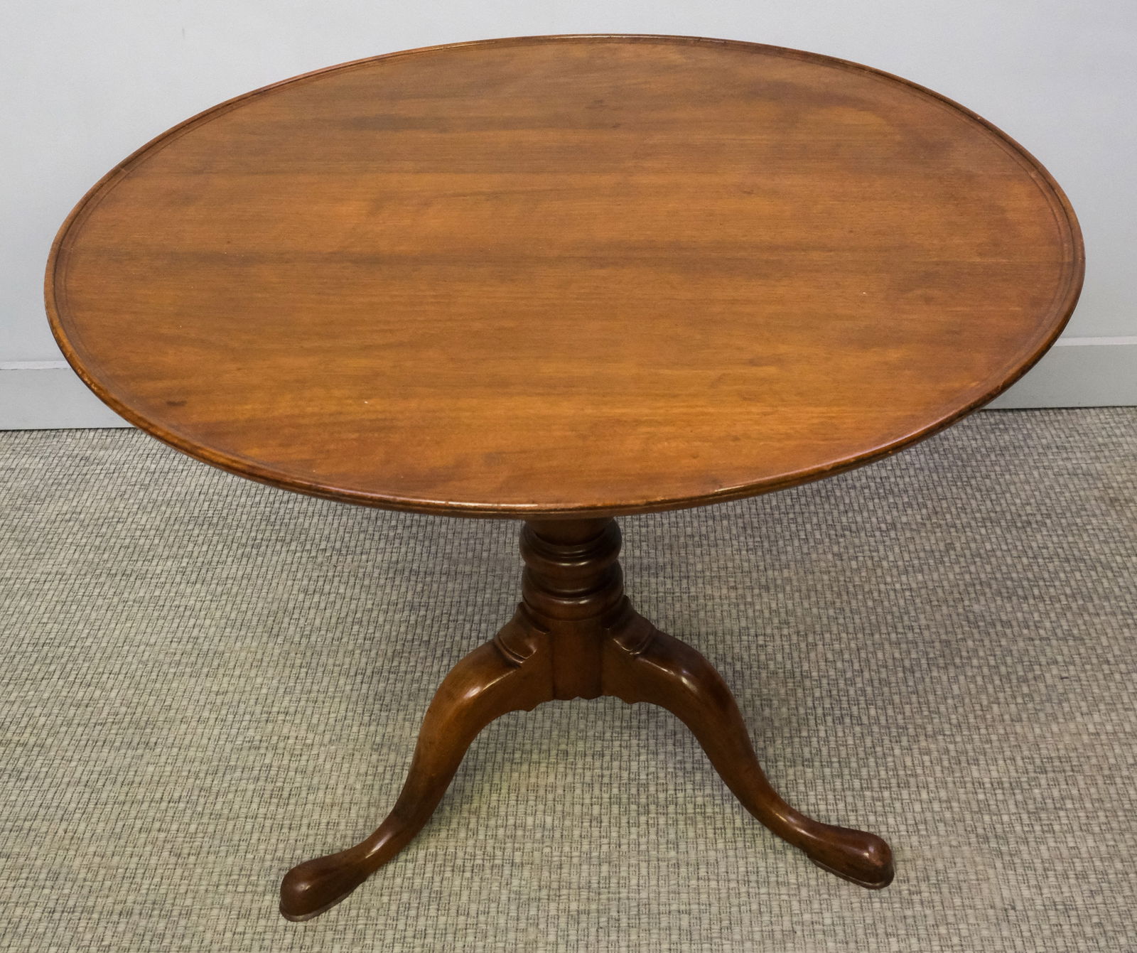 American Chippendale Tilt-top Tea Table (1 of 8)